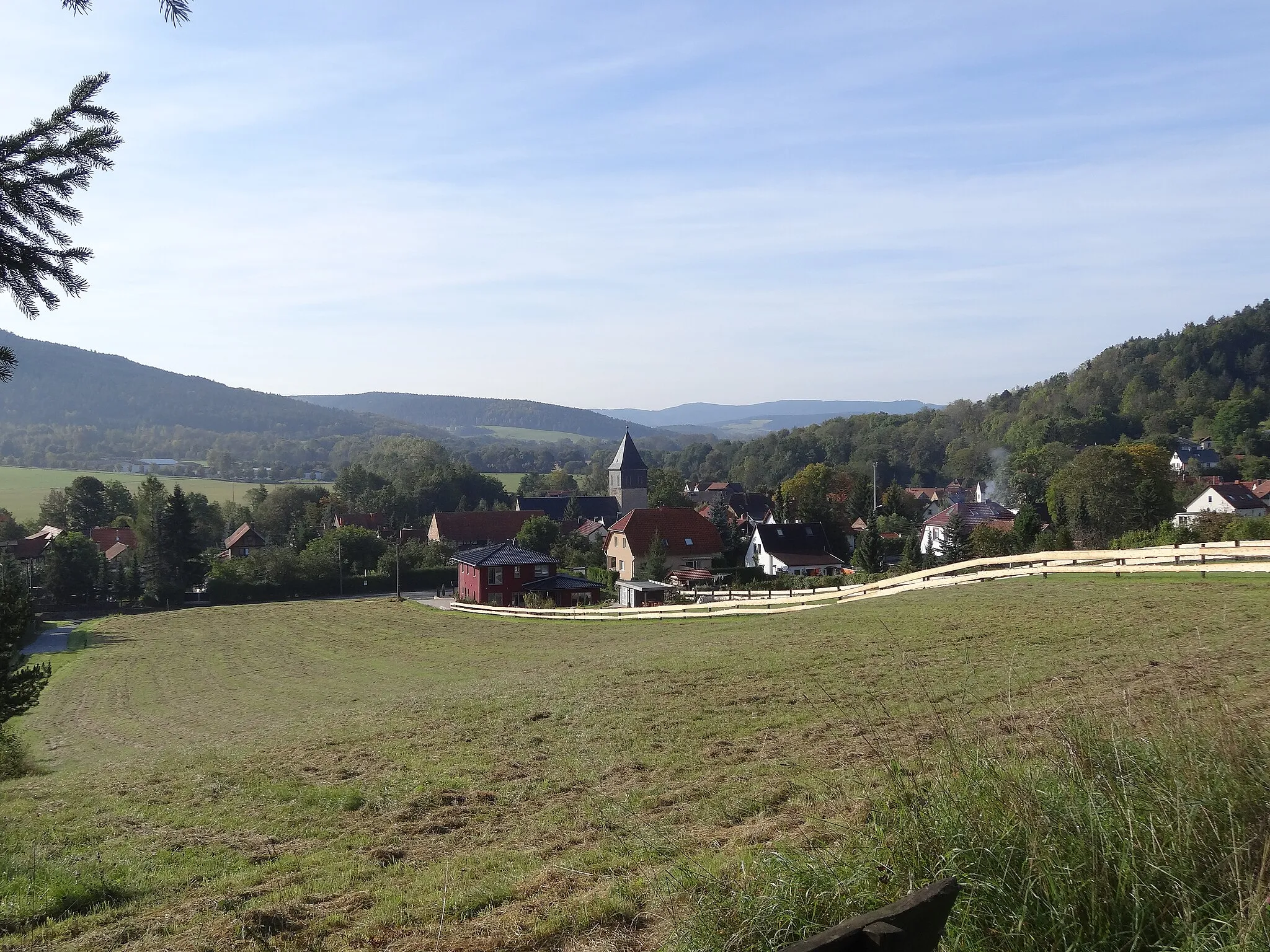 Photo showing: View on Dosdorf, Thuringia, Germany