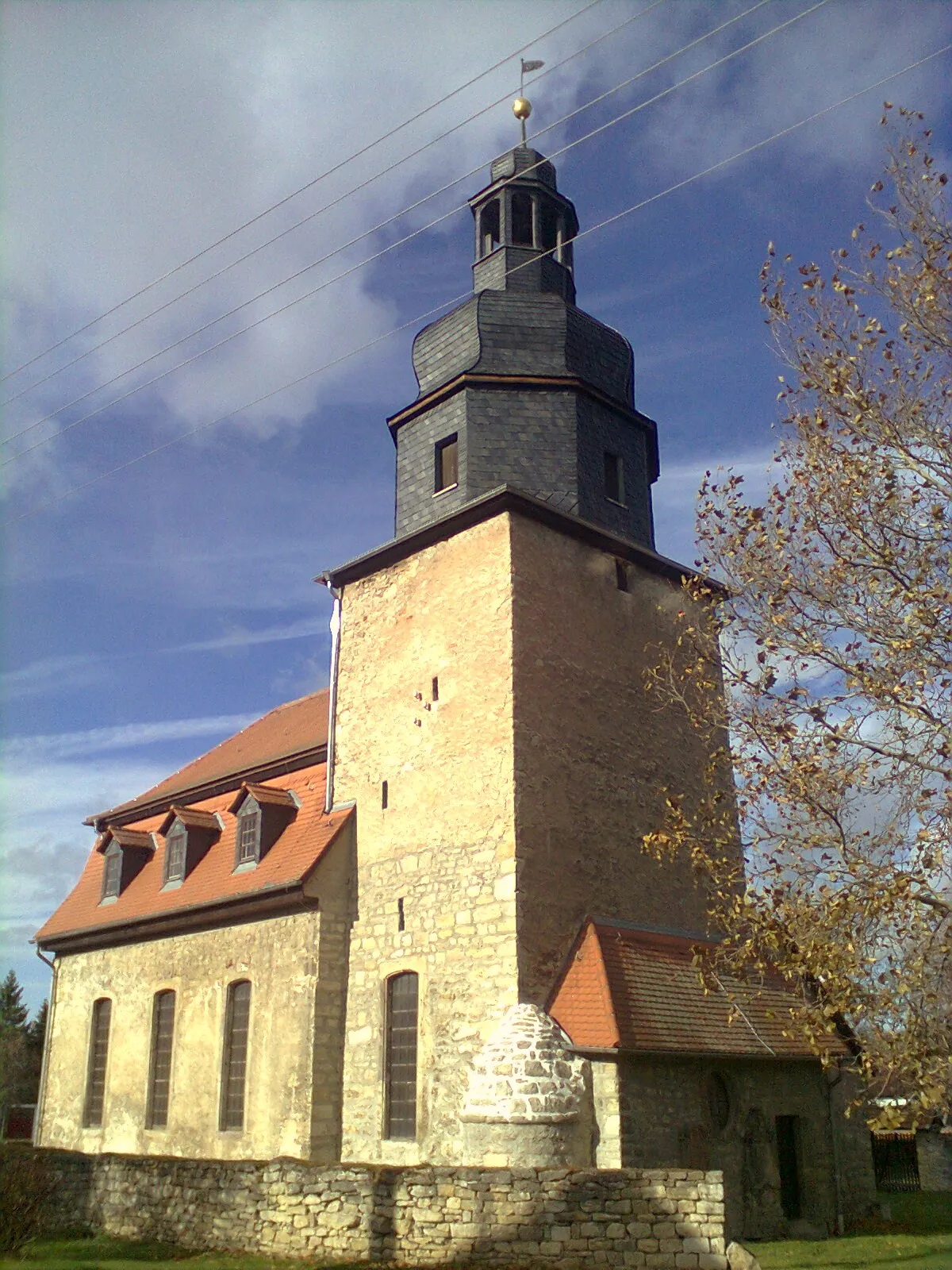 Photo showing: Kirche, Göttern