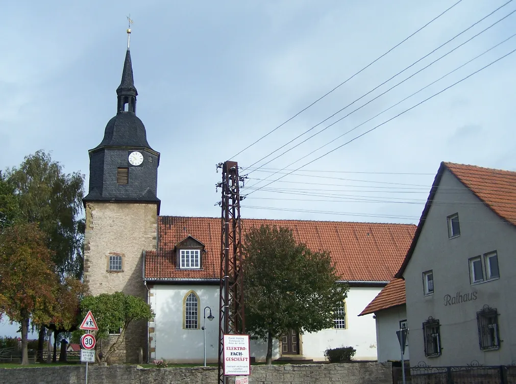 Photo showing: The church Saint Peter and Paul in Grossenlupnitz.