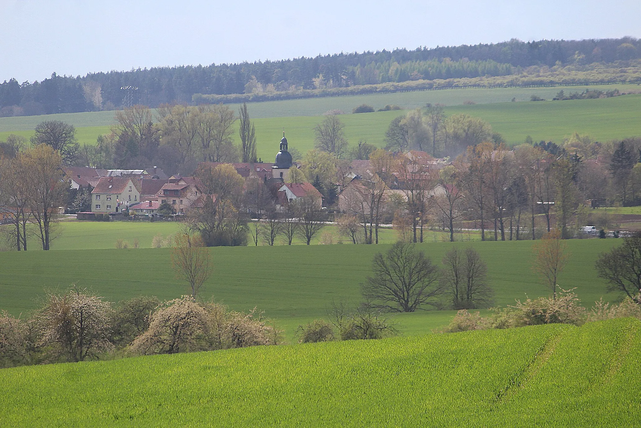 Photo showing: Hörselberg-Hainich, view to the village Reichenbach