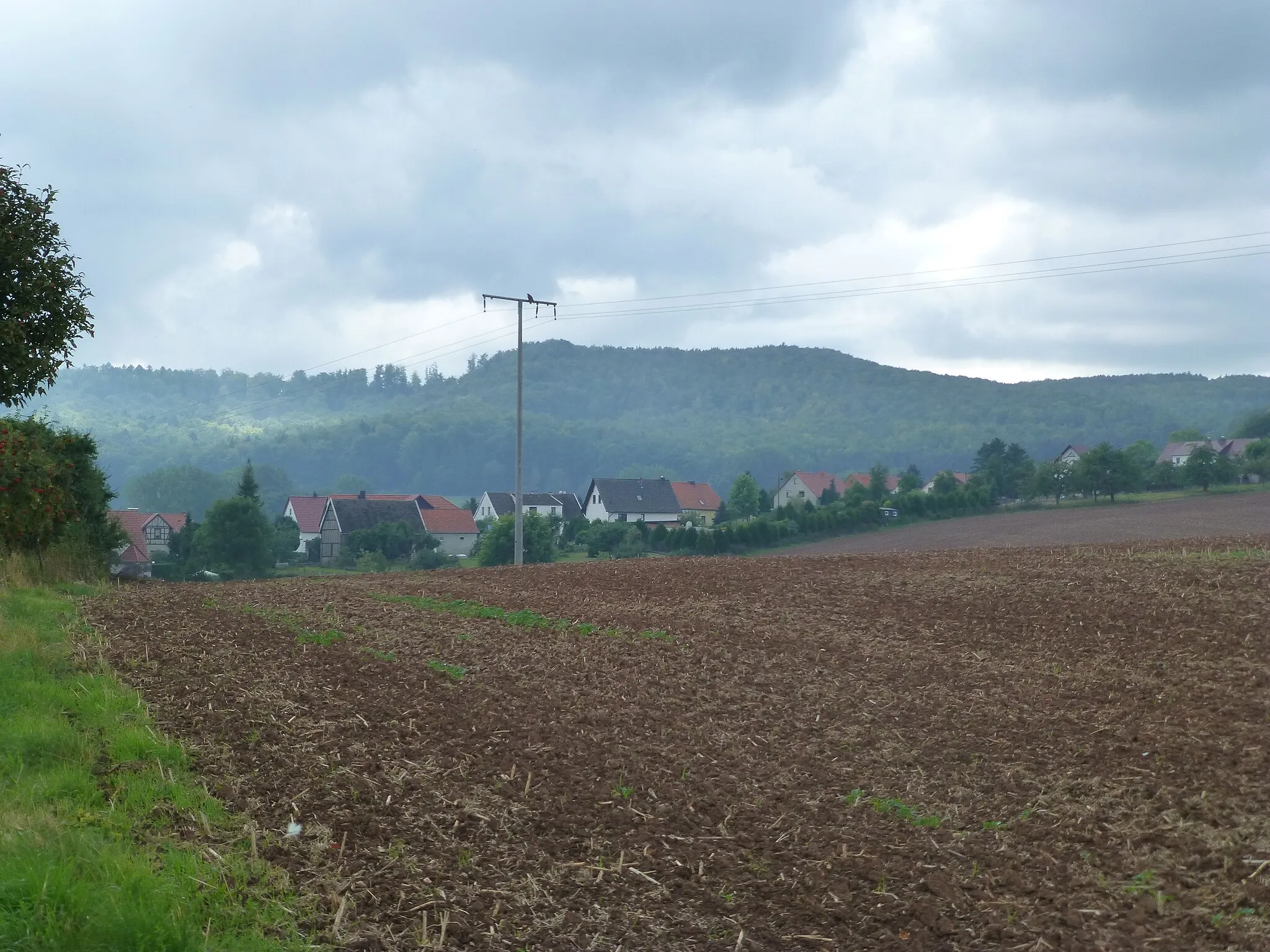 Photo showing: Blick über Gerode zum Krantberg