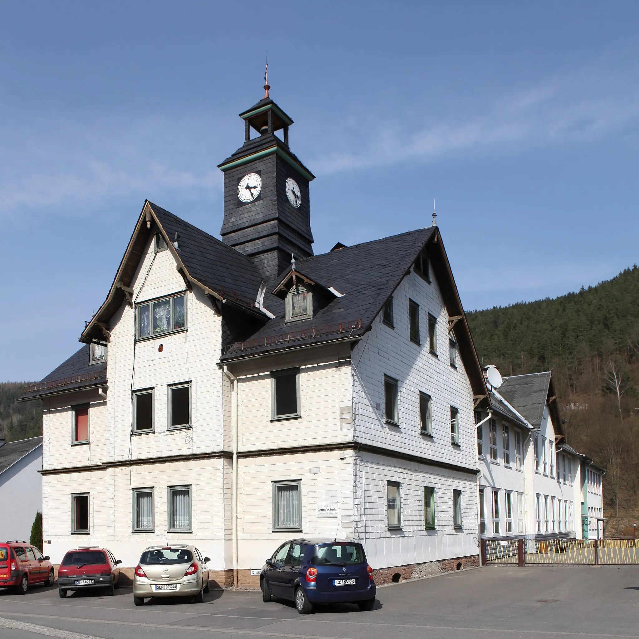 Photo showing: Schule in Unterweißbach