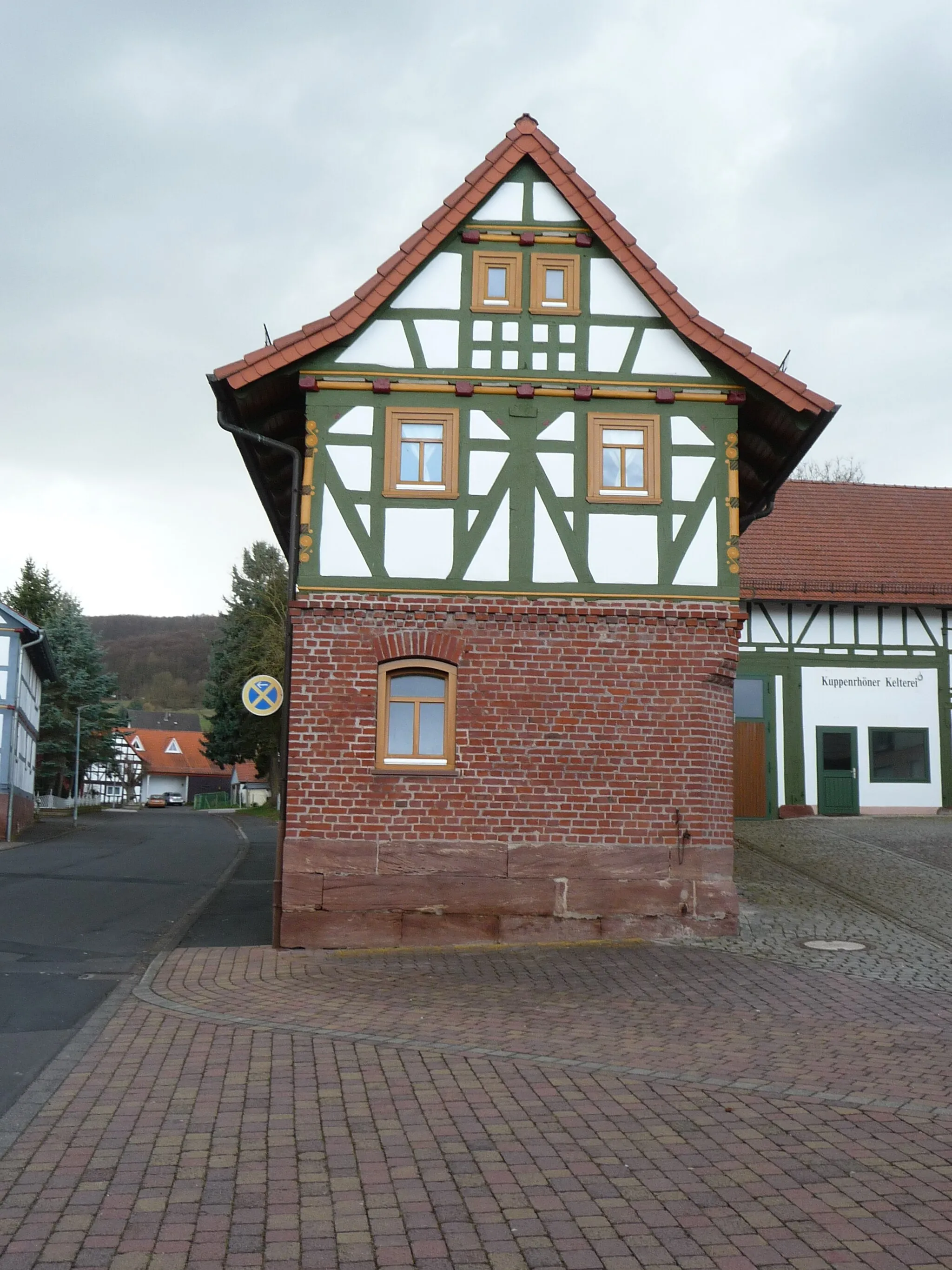 Photo showing: Ausbach ist ein Ortsteil der Gemeinde Hohenroda im Landkreis Hersfeld-Rotenburg in Osthessen.