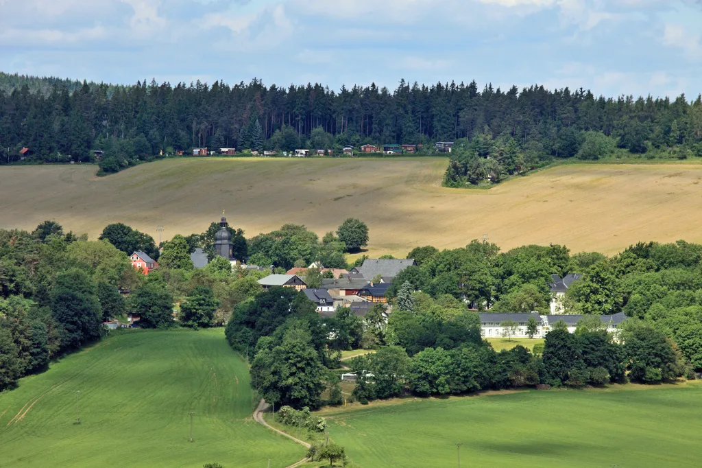 Photo showing: Fernblick auf Eyba / Saalfelder Höhe