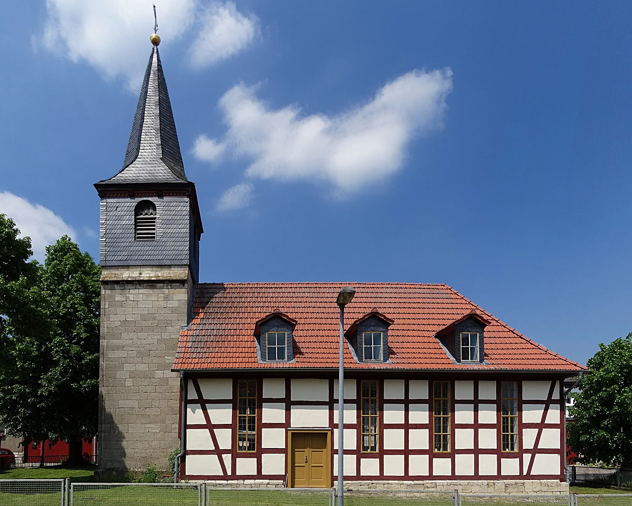 Photo showing: Dorfkirche St. Marien in Sollstedt (Menteroda)