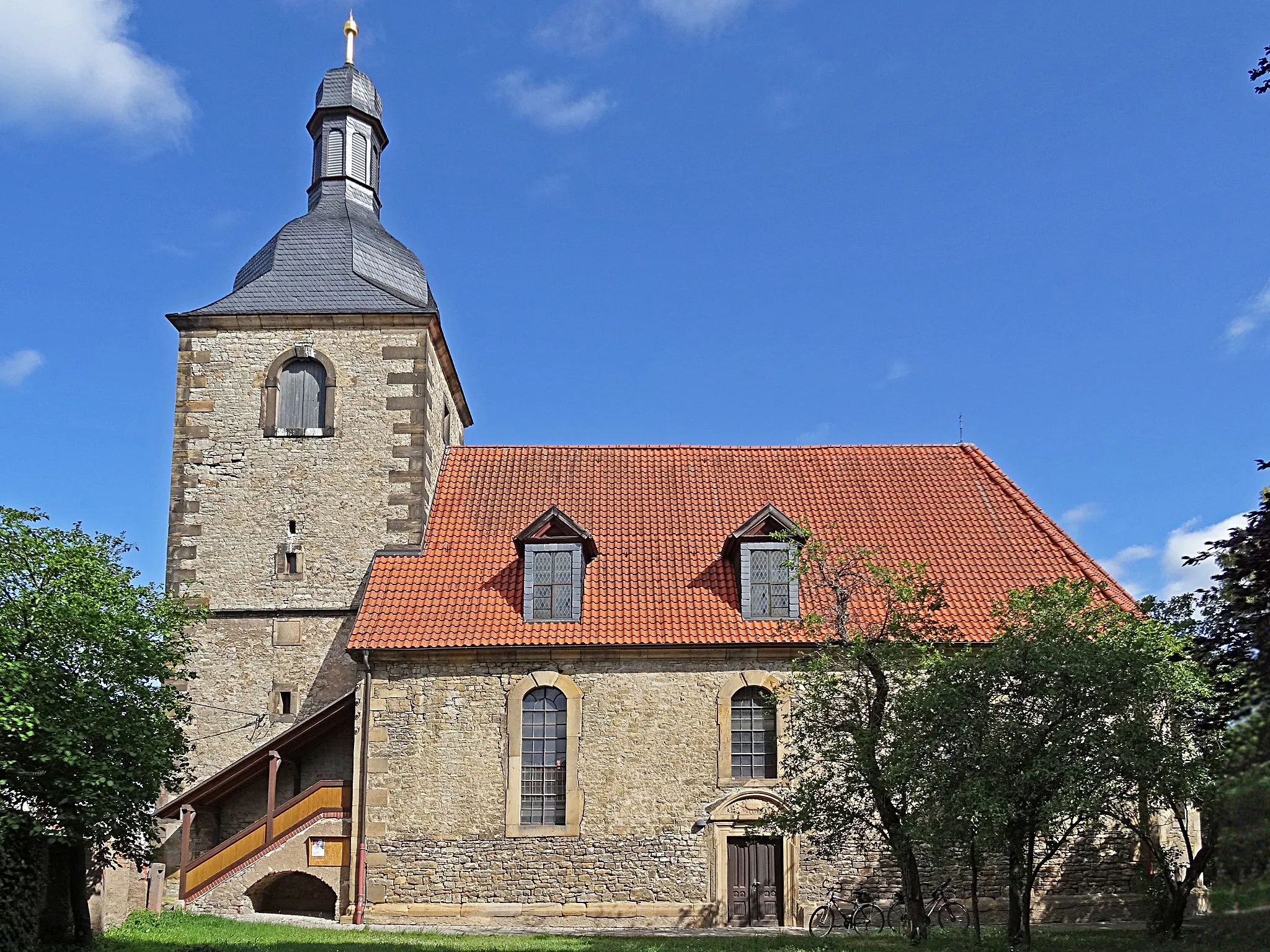 Photo showing: Südansicht der Kirche zur Himmelspforte in Kühnhausen