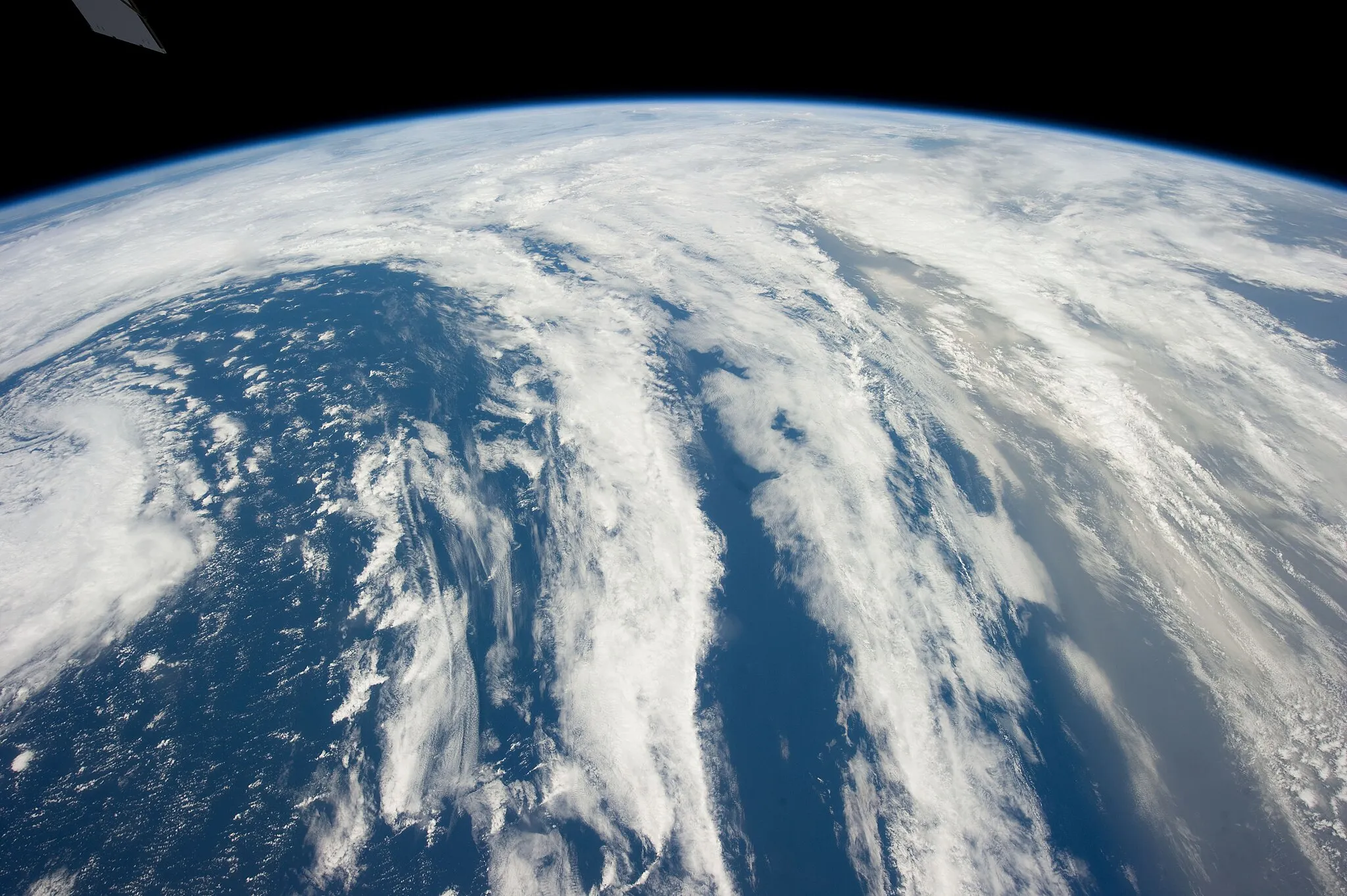 Photo showing: View of Earth taken during ISS Expedition 31.