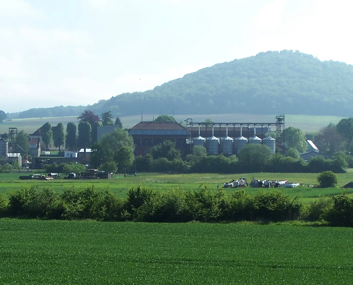 Photo showing: Blick zu Gewebegebiet Am Schacht bei Buttlar.