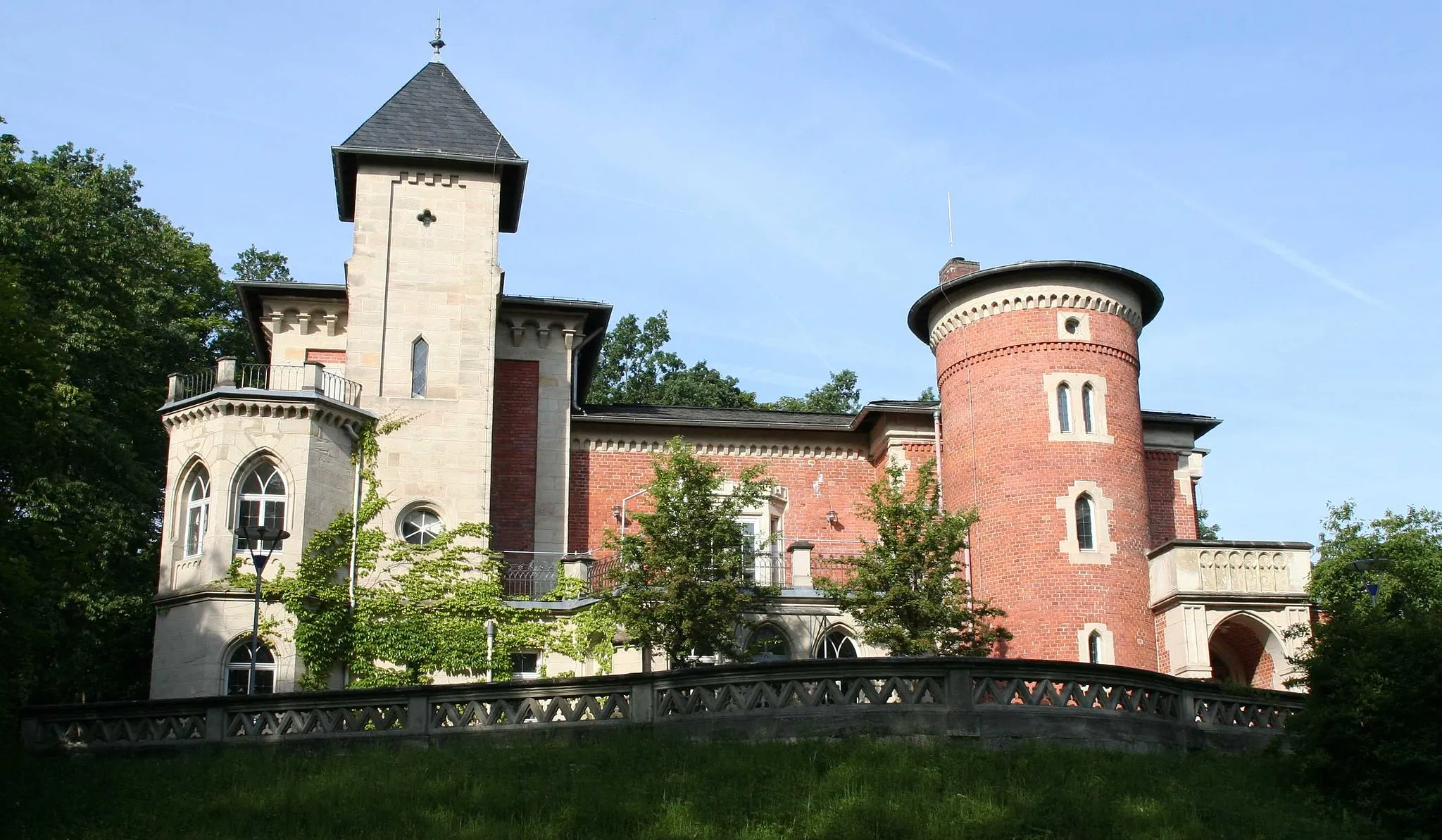 Photo showing: Schloss Falkenegg in Coburg-Neuses bei Rodacher Straße