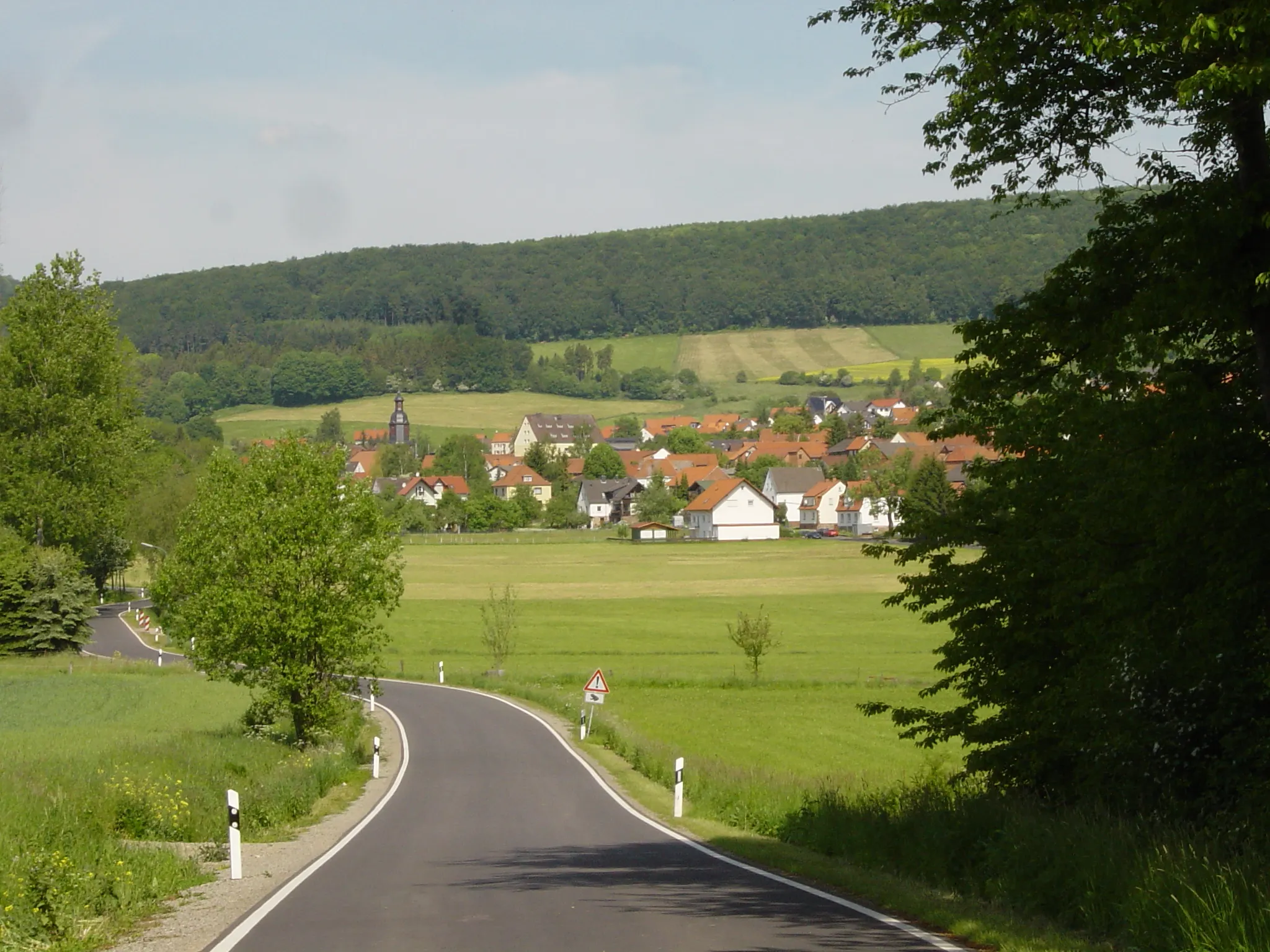 Photo showing: Panoramaaufnahme von der Gemeinde Mansbach (Hohenroda)