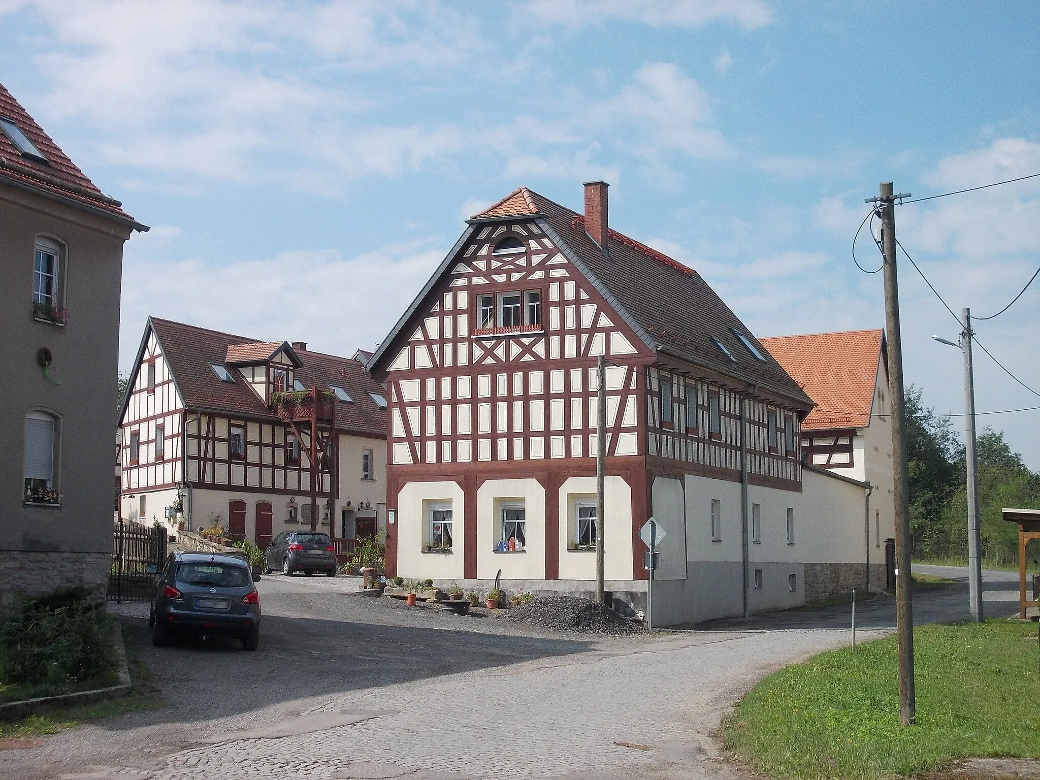 Photo showing: Half-timbered buildings in Grossbraunshain (Lumpzig, district of Altenburger Land, Thuringia)