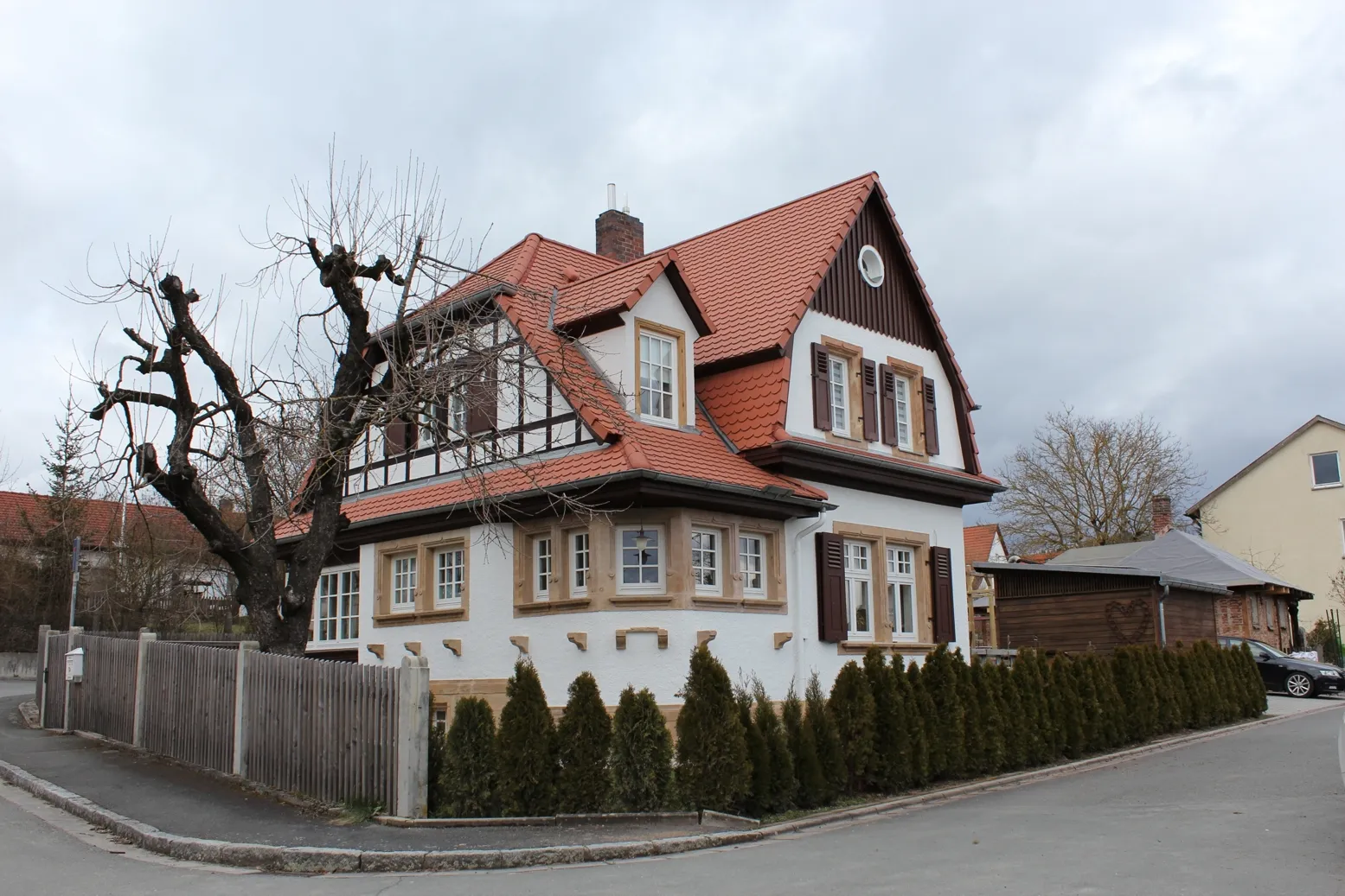 Photo showing: Gebäude in der Spinnereiarbeitersiedlung Hornschuchhausen in Mainleus