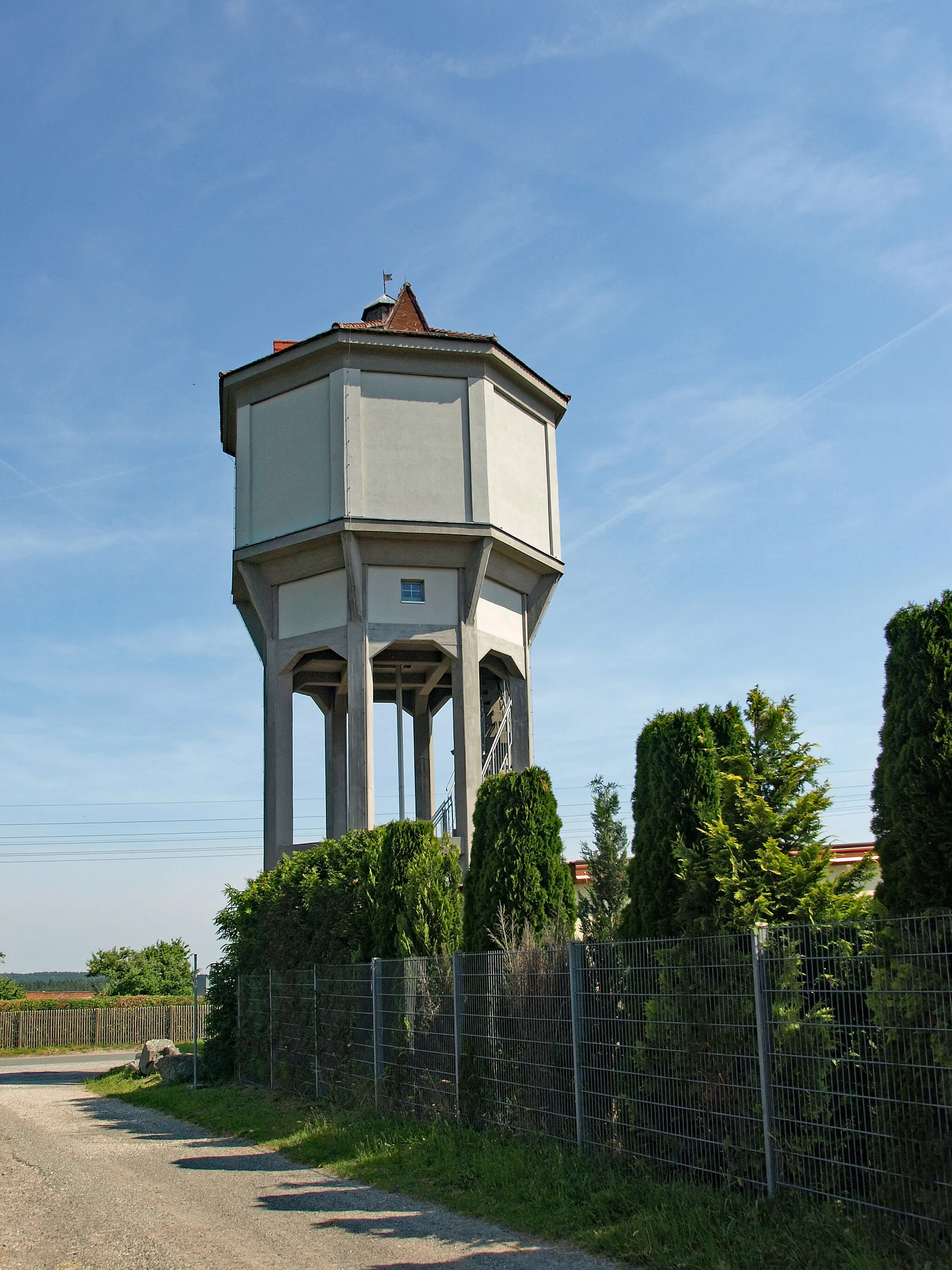 Photo showing: Wasserturm in Schleifreisen