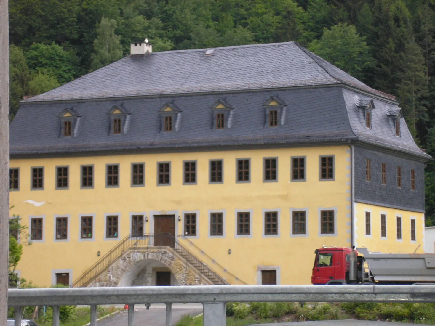 Photo showing: Das Rathaus von Katzhütte (Thüringen).