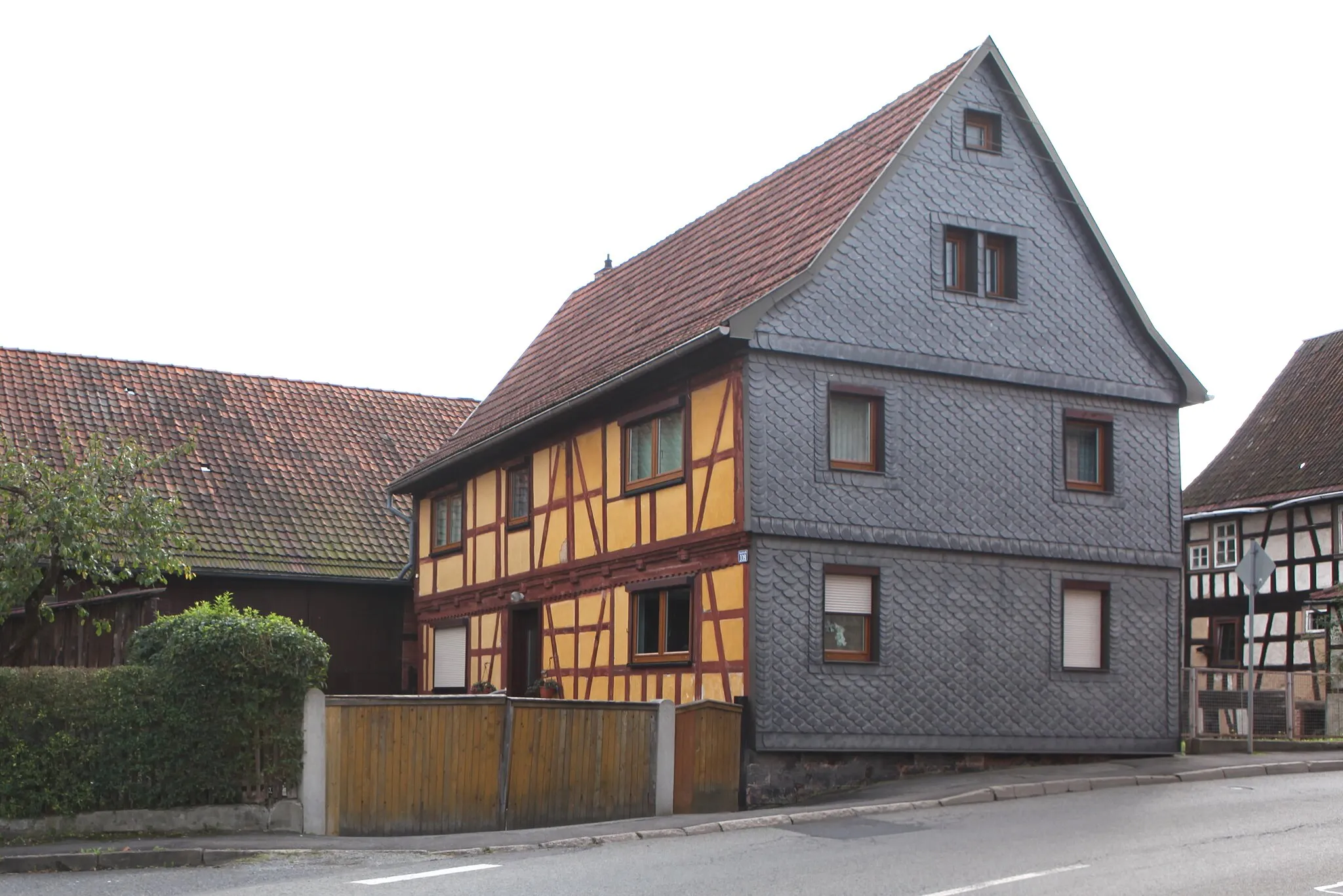 Photo showing: Suhl, OT Wichtshausen Haupttraße 339