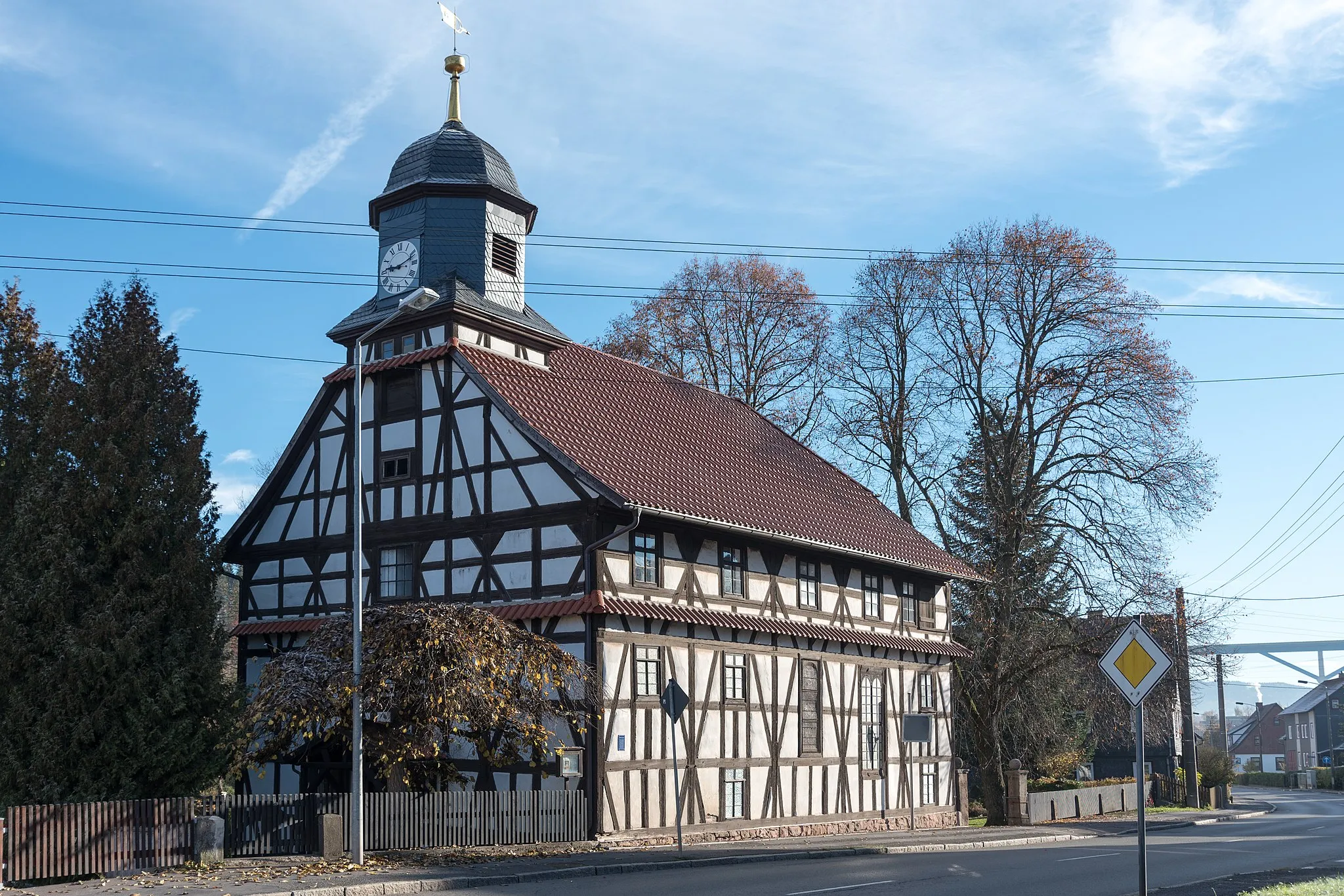 Photo showing: Suhl, Kirche Mäbendorf