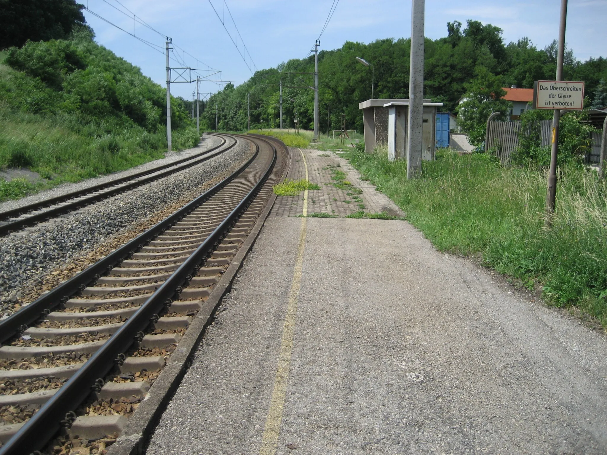 Photo showing: Schildberg train station (not in use) in Lower Austria