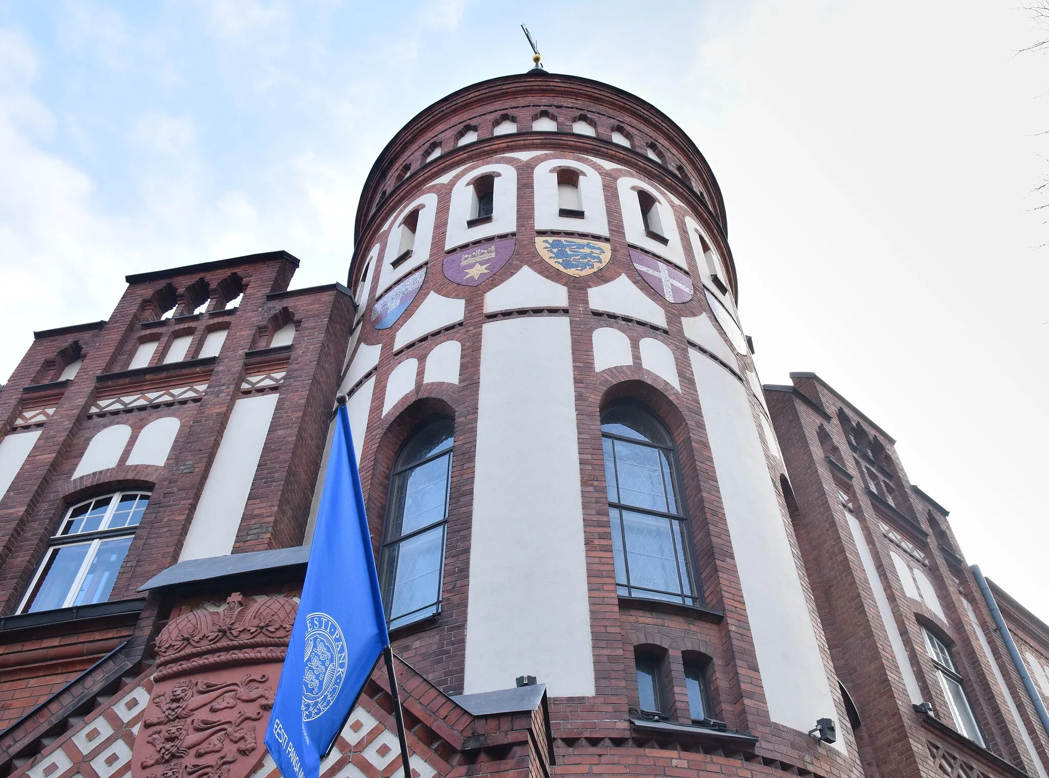 Photo showing: Bank of Estonia (I believe there was a museum as well)