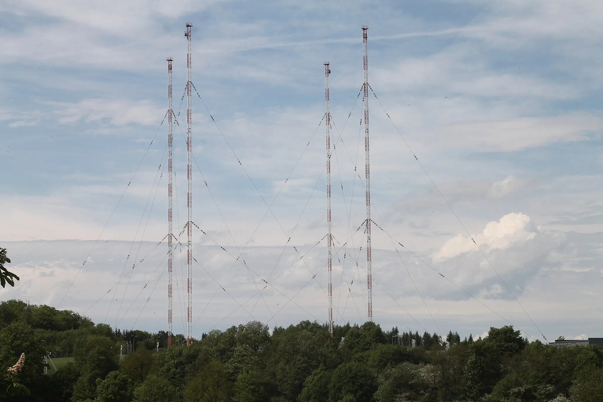 Photo showing: Sendeanlage der "Stimme Rußlands" in Wachenbrunn, Camera location 50° 28′ 53.3″ N, 10° 33′ 46.9″ E View this and other nearby images on: OpenStreetMap 50.481473;   10.563028