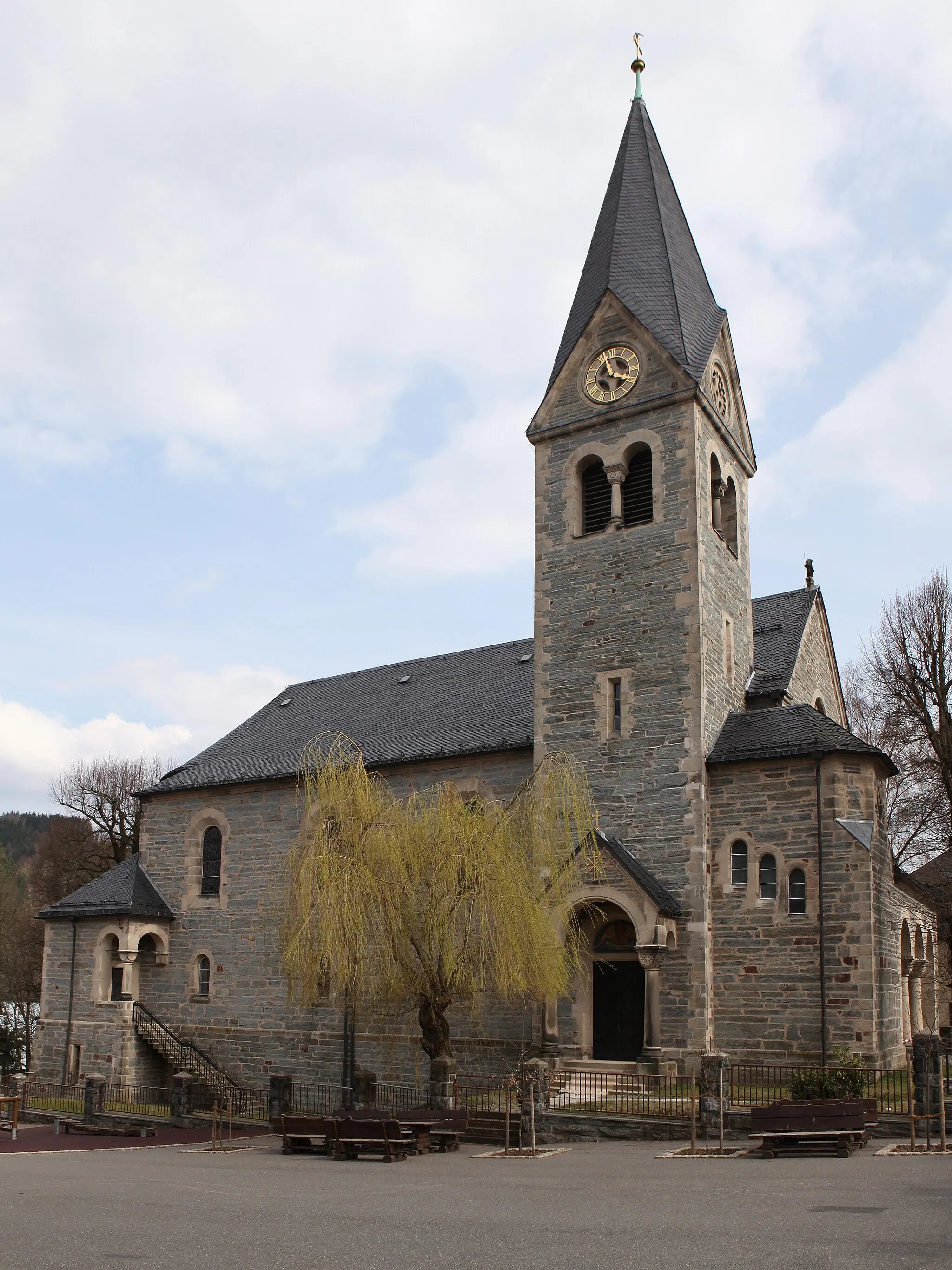Photo showing: Ev.-luth. Kirche St. Peter und Paul in Steinach in Thüringen
