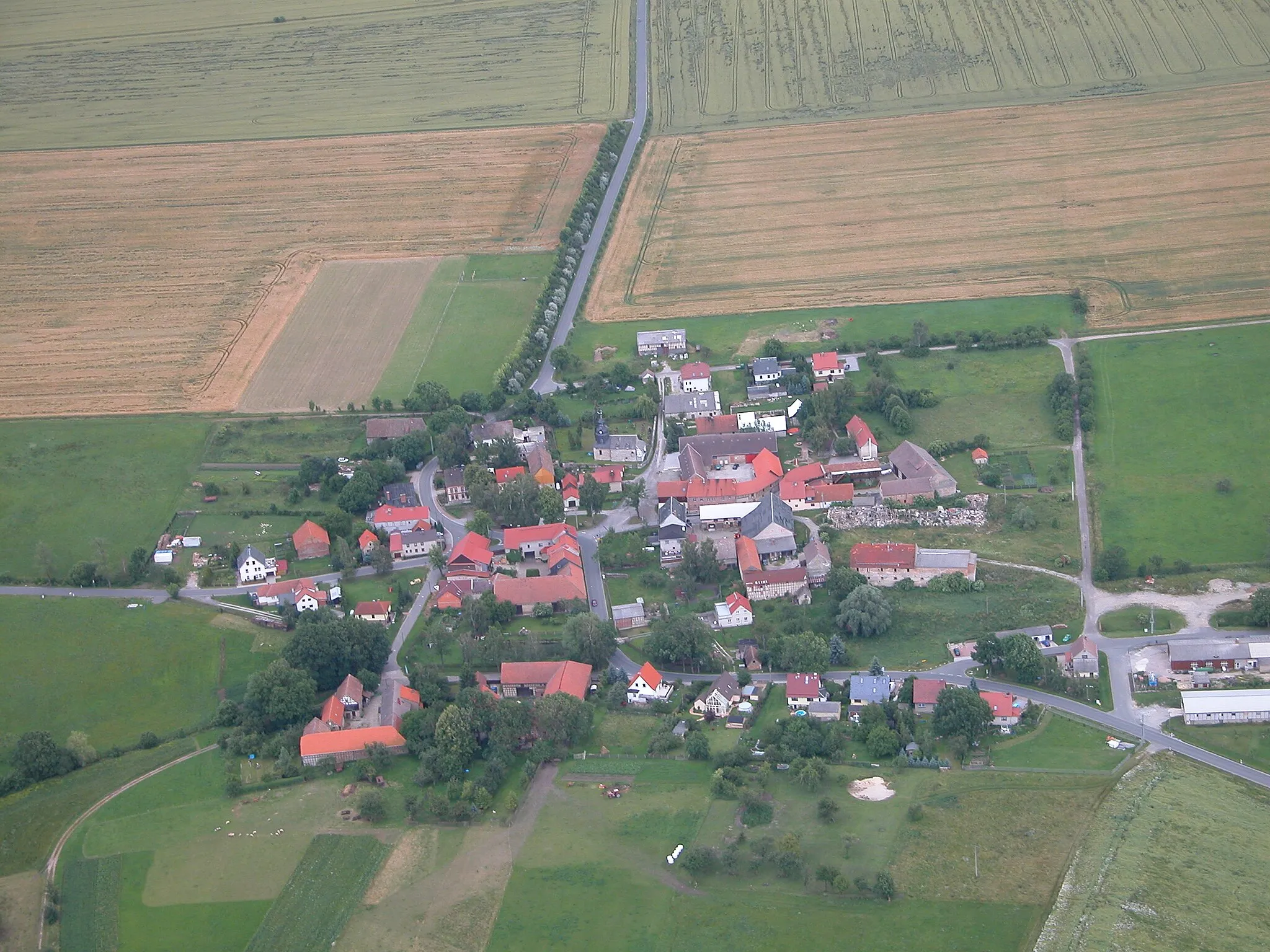 Photo showing: Luftbild von Keßlar (Stadt Blankenhain).
