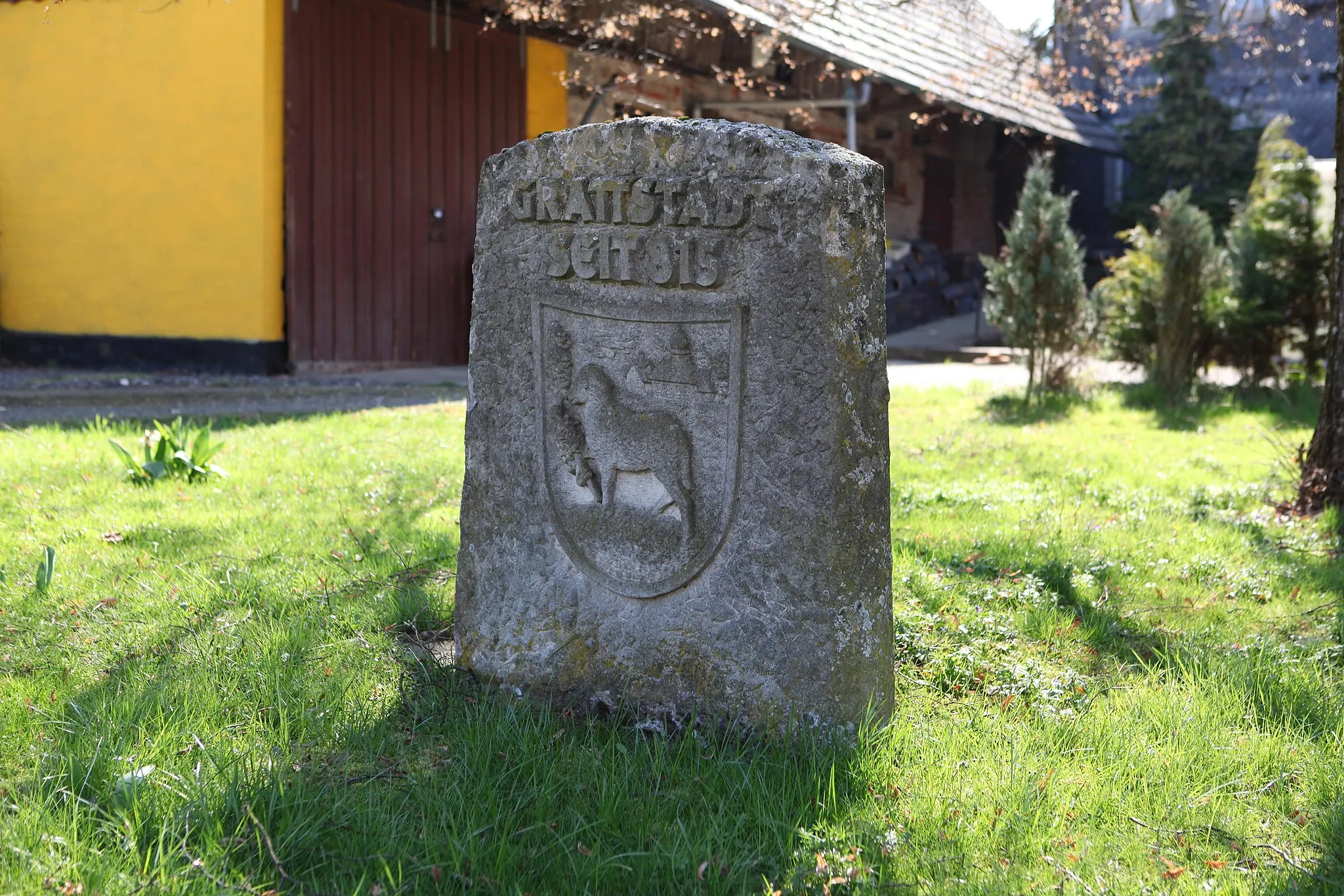 Photo showing: Wappenstein in Grattstadt