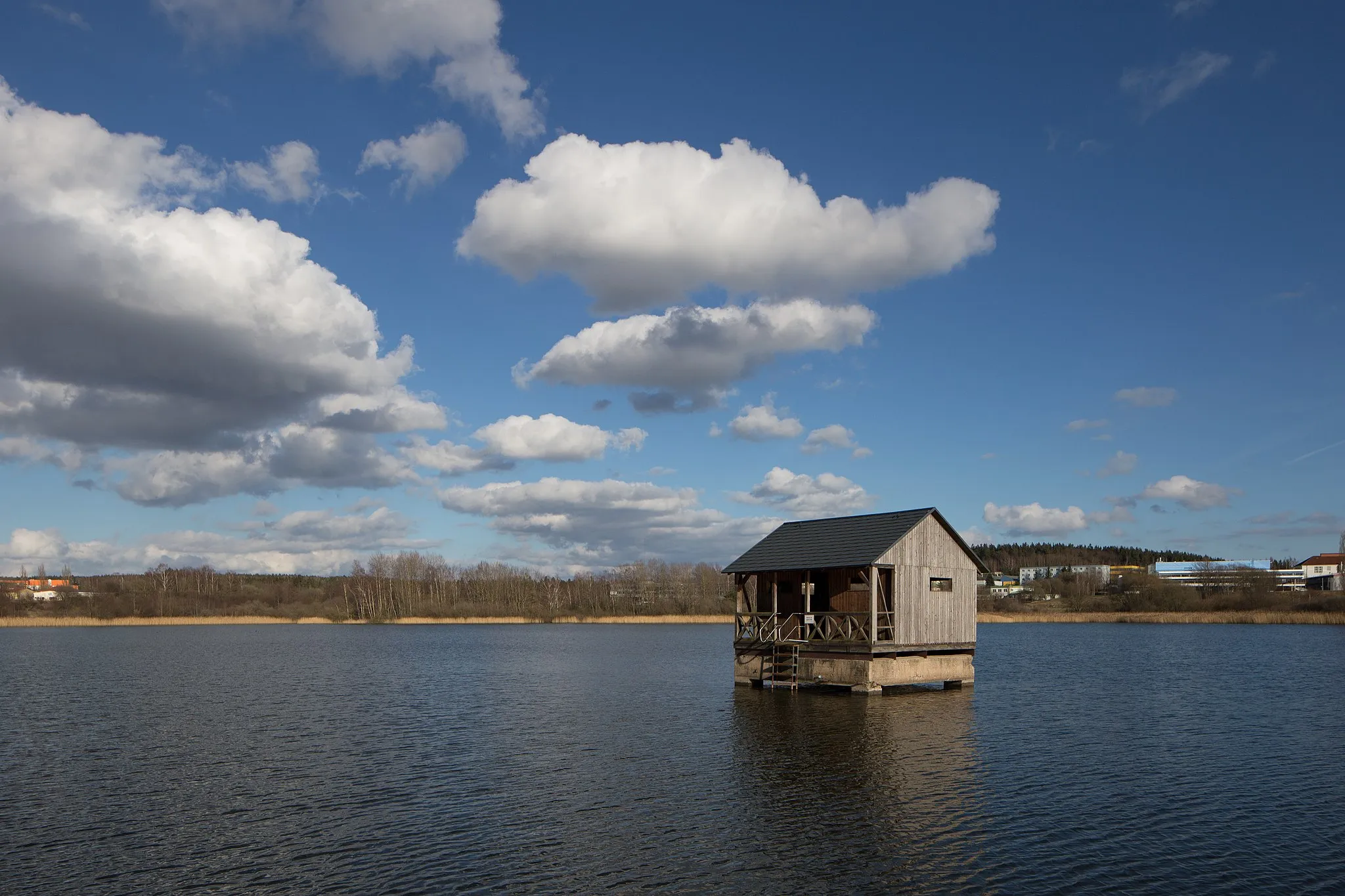 Photo showing: Nice spring-day at the "Großer Teich" in Ilmenau, Germany