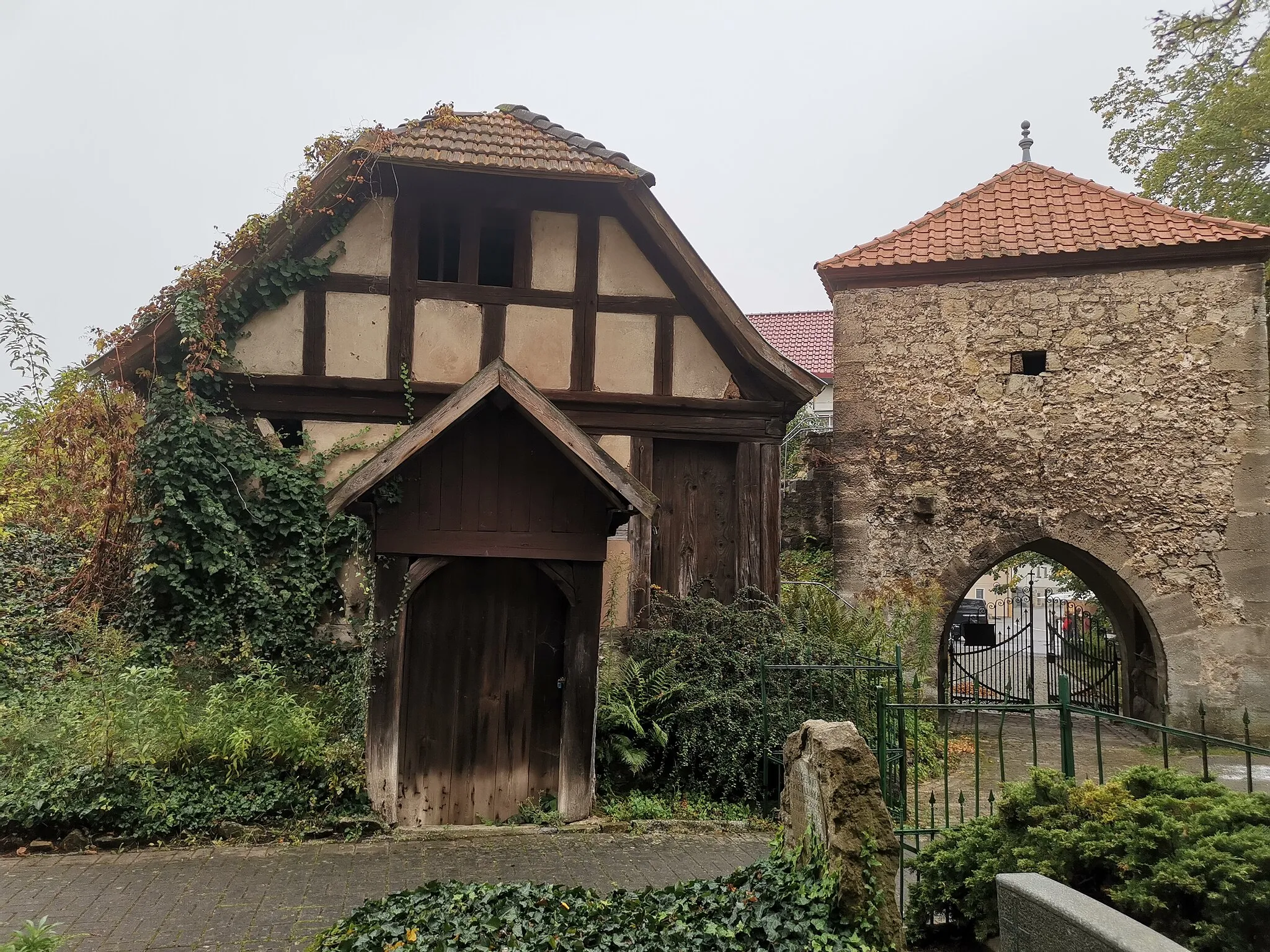 Photo showing: Kirchenburg St. Stephan Obermaßfeld