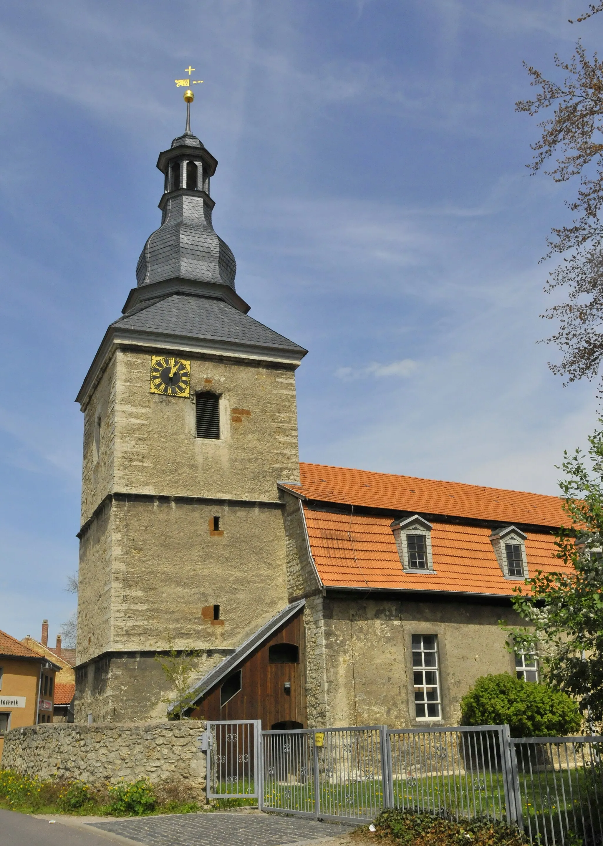 Photo showing: Ufhoven, Kirche