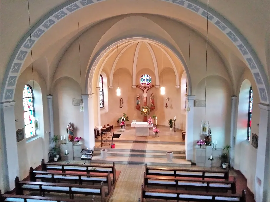 Photo showing: Herz-Jesu-Kirche (Bergen)