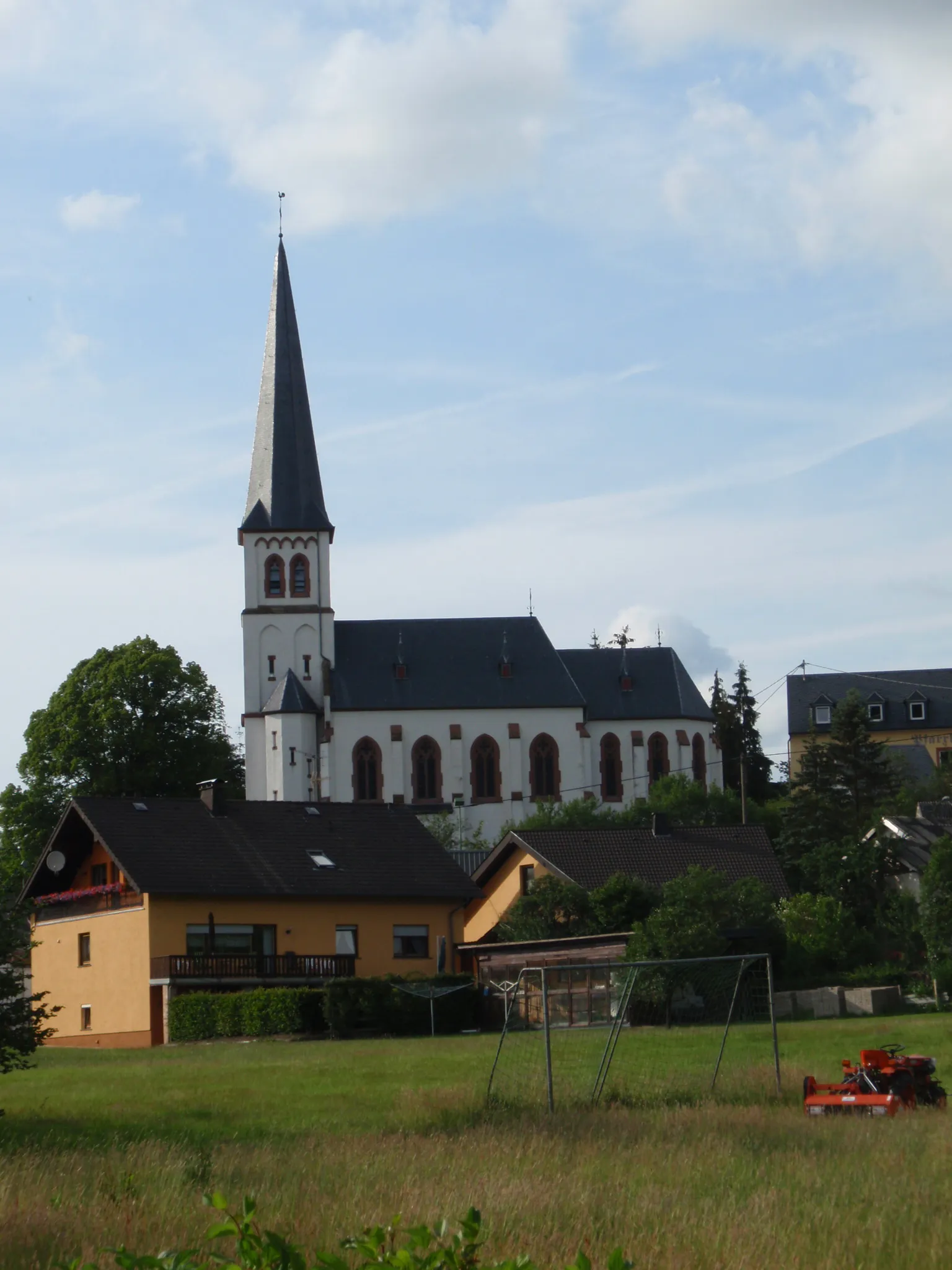 Photo showing: Katholische Pfarrkirche St. Peter in Irrhausen