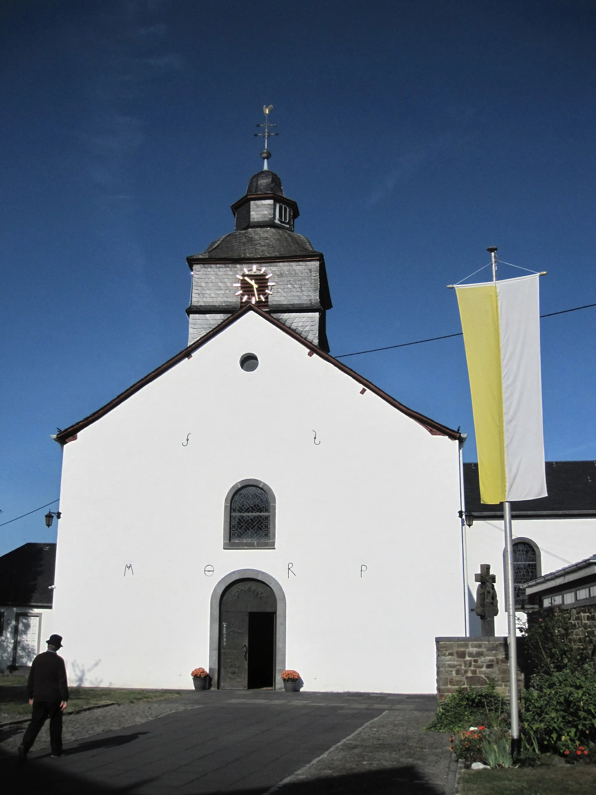 Photo showing: Wallfahrtskirche St. Gertrud in Barweiler
