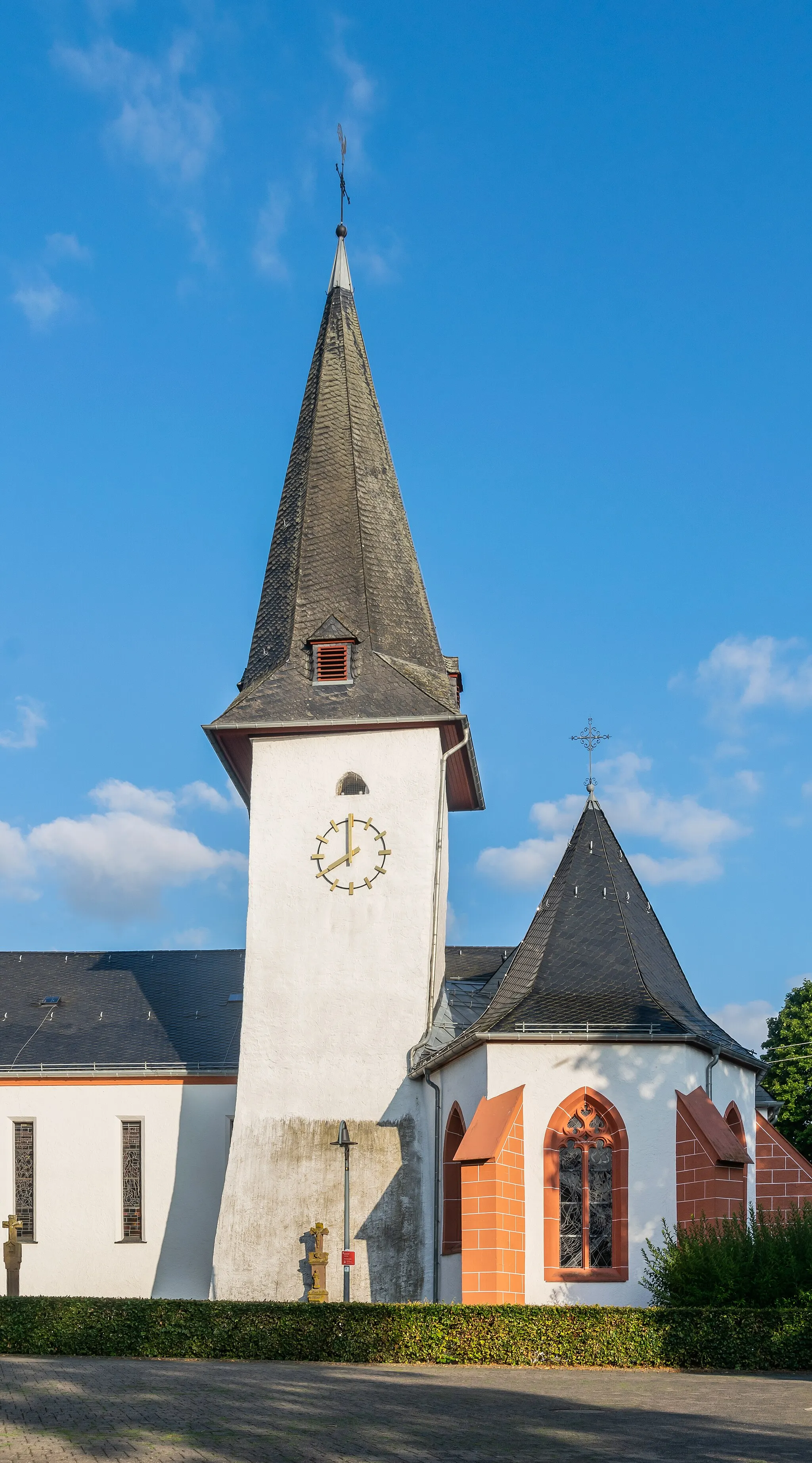 Photo showing: Saint Matthew church in Daleiden, Rhineland-Palatinate, Germany