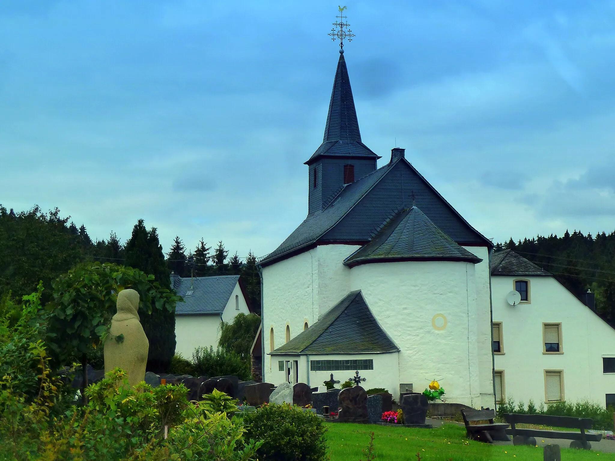 Photo showing: Kath. Pfarrkirche St. Nicetius in Langweiler, erbaut 1856