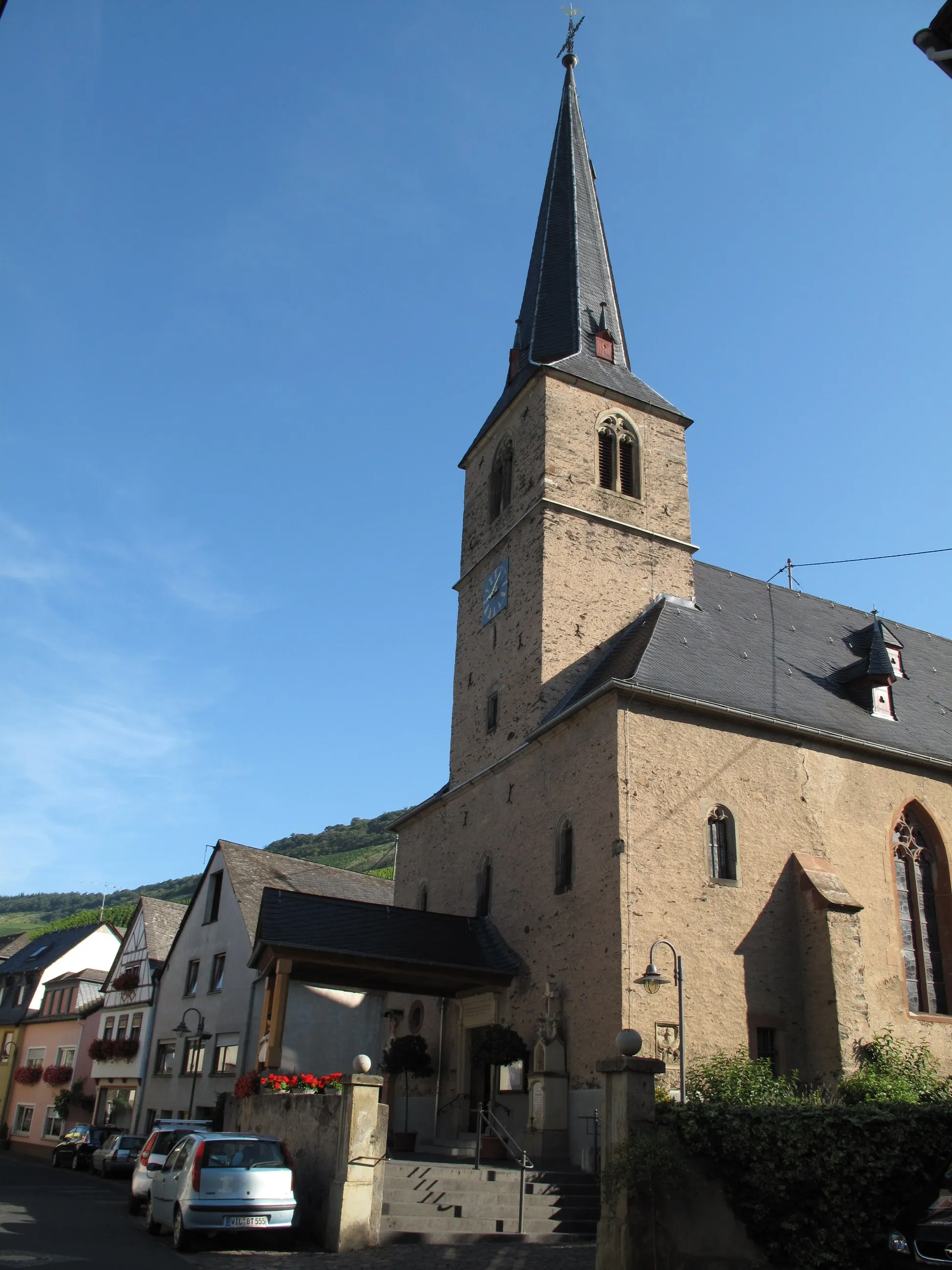 Photo showing: Graach, church