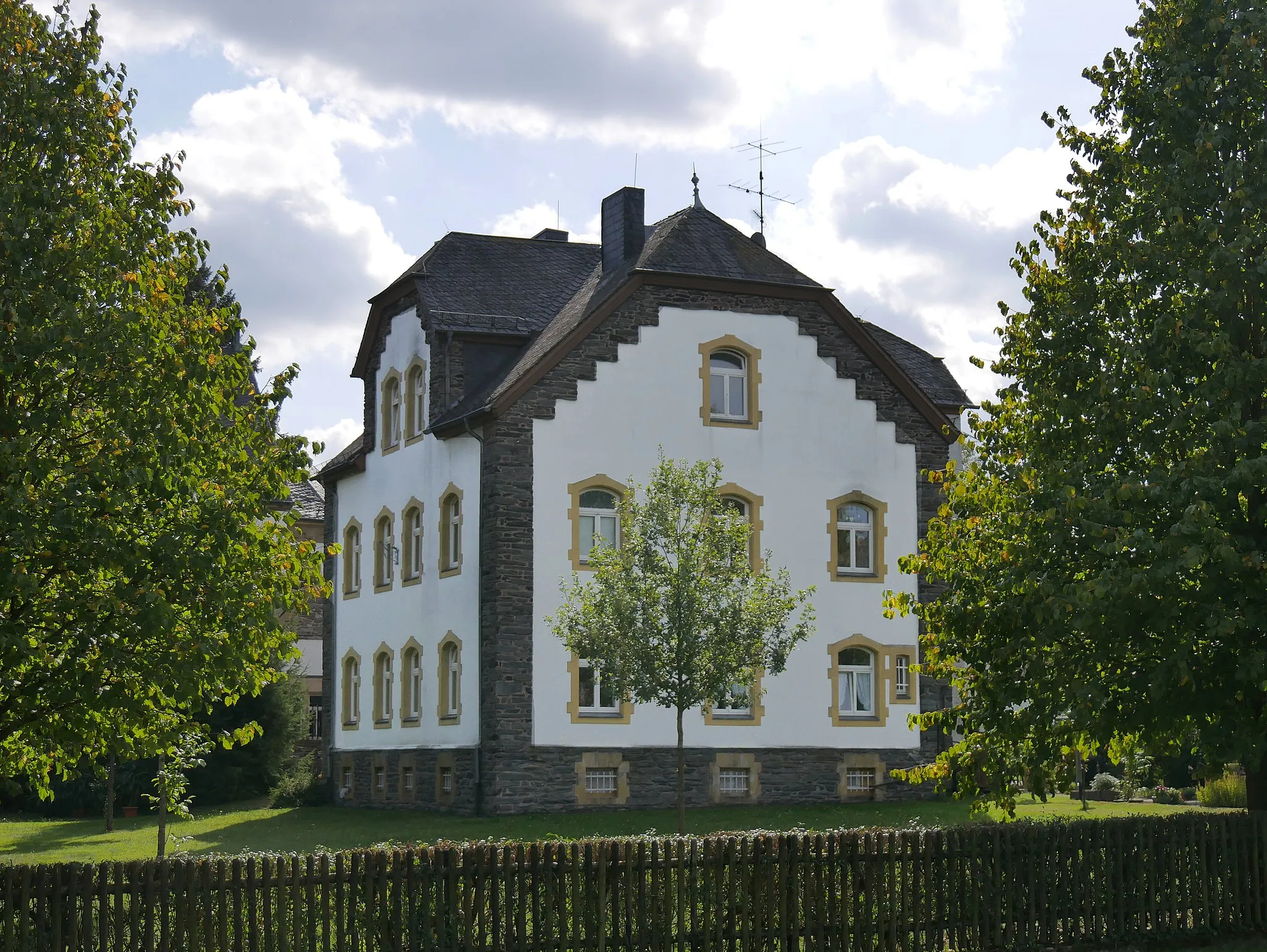 Photo showing: Reinsfeld - Kreis Trier-Saarburg, Katholisches Pfarrhaus