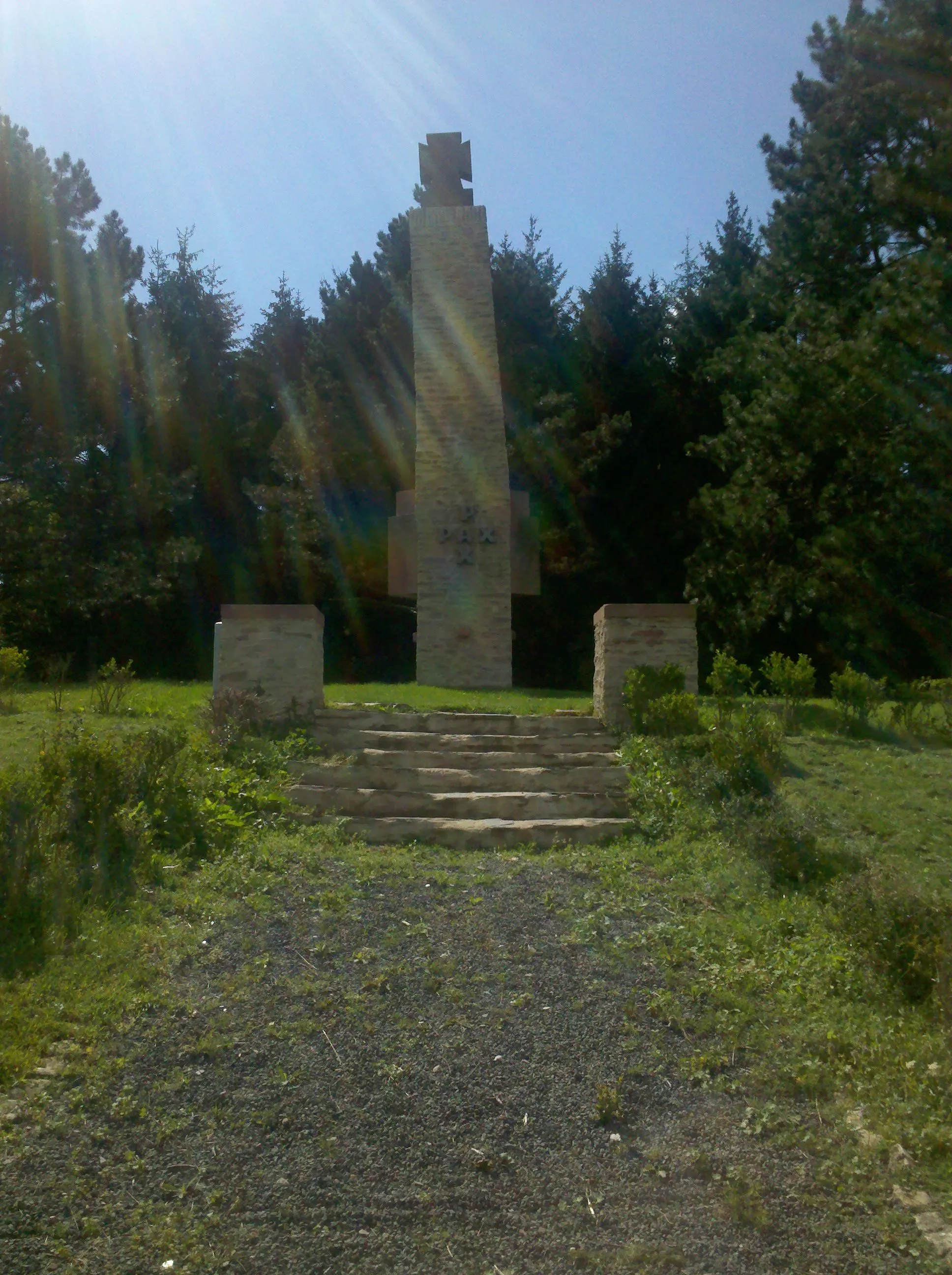 Photo showing: Pellingen (bei Trier) Ehrenmal