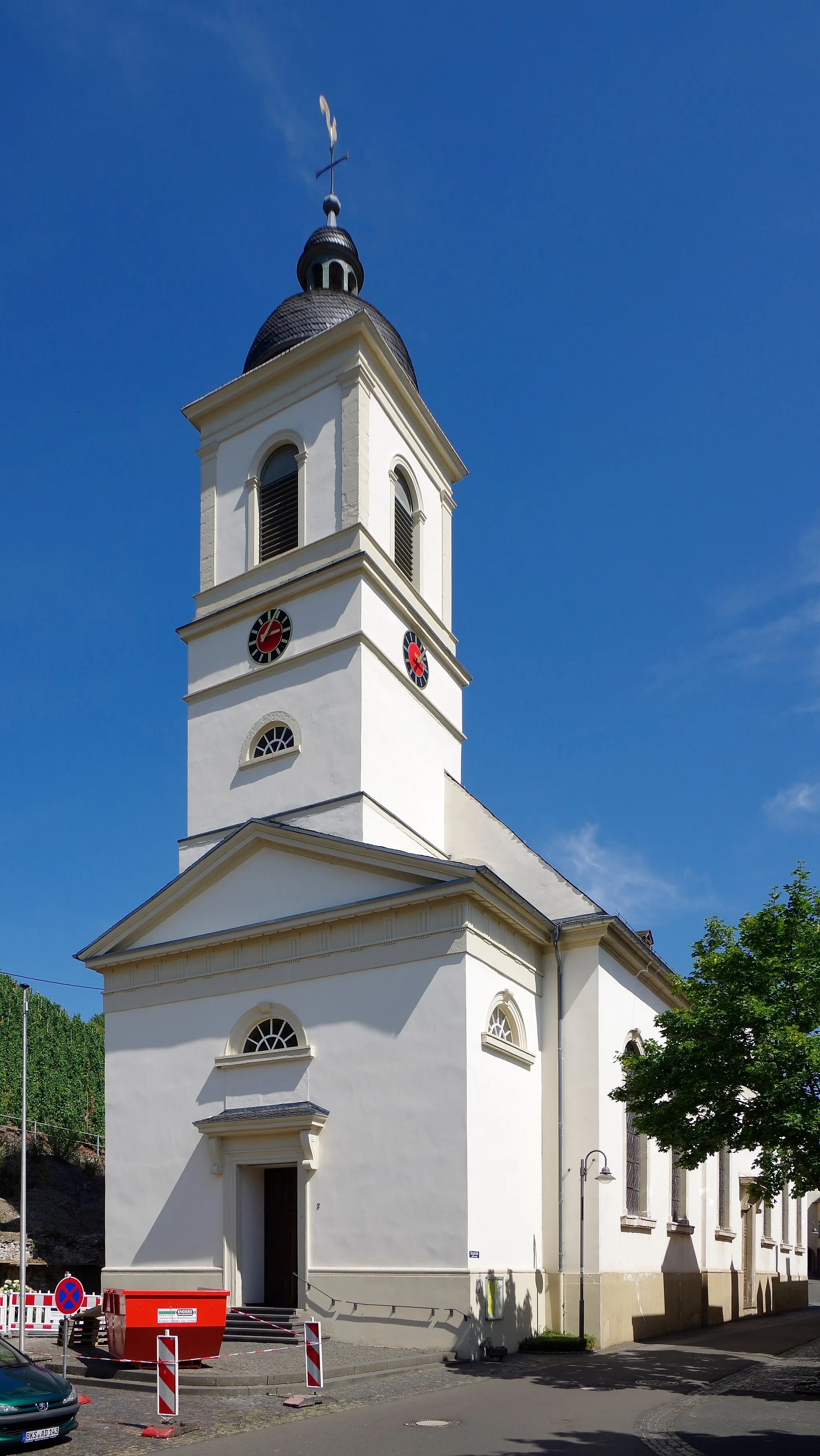 Photo showing: Kinheim, Katholische Pfarrkirche St. Martin, Burgstraße 2, klassizistischer Saalbau, 1825–27