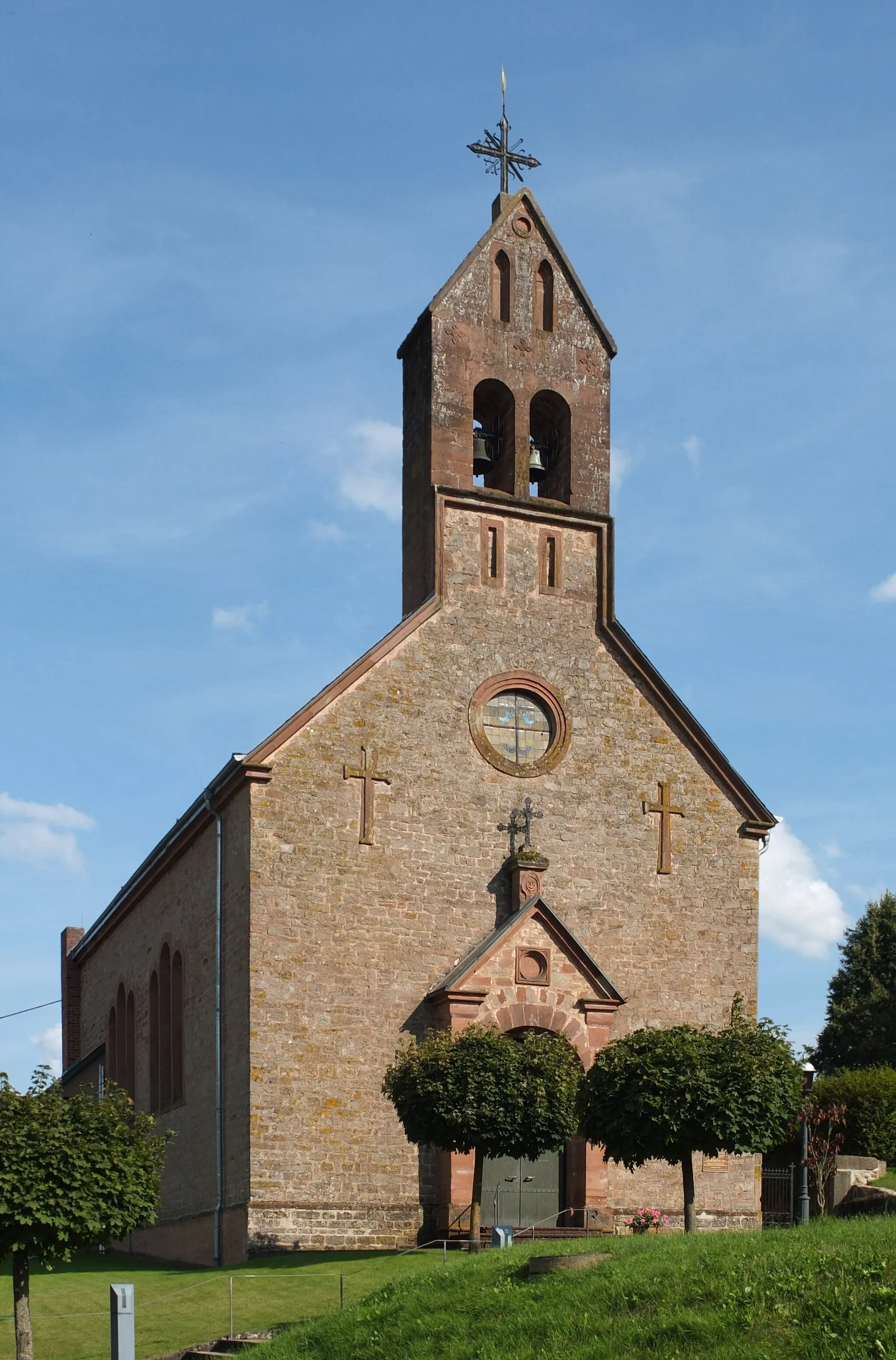 Photo showing: Saint Anne Church (Mannebach, near Saarburg), Germany (view NW).