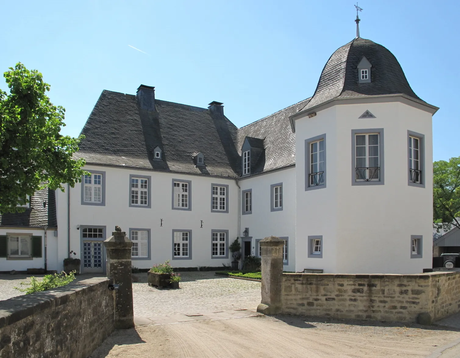 Photo showing: Schloss Wolsfeld