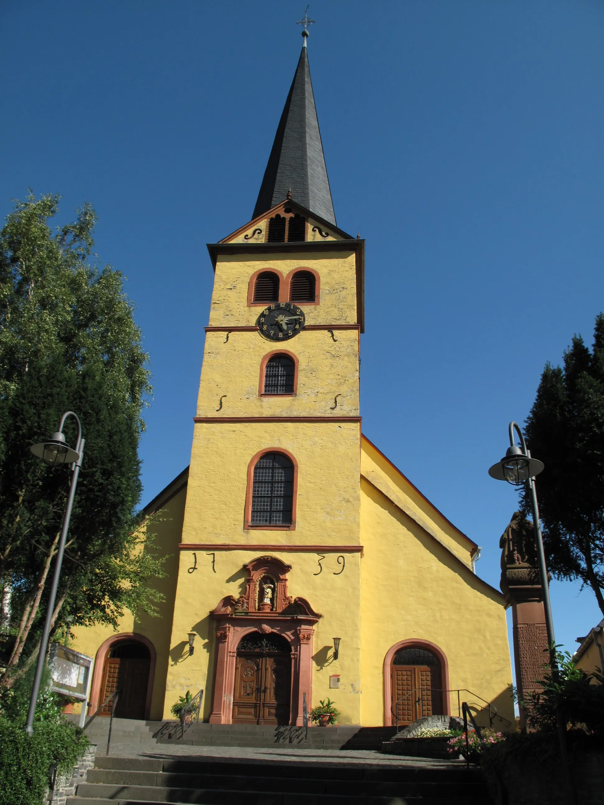 Photo showing: Zeltingen, church