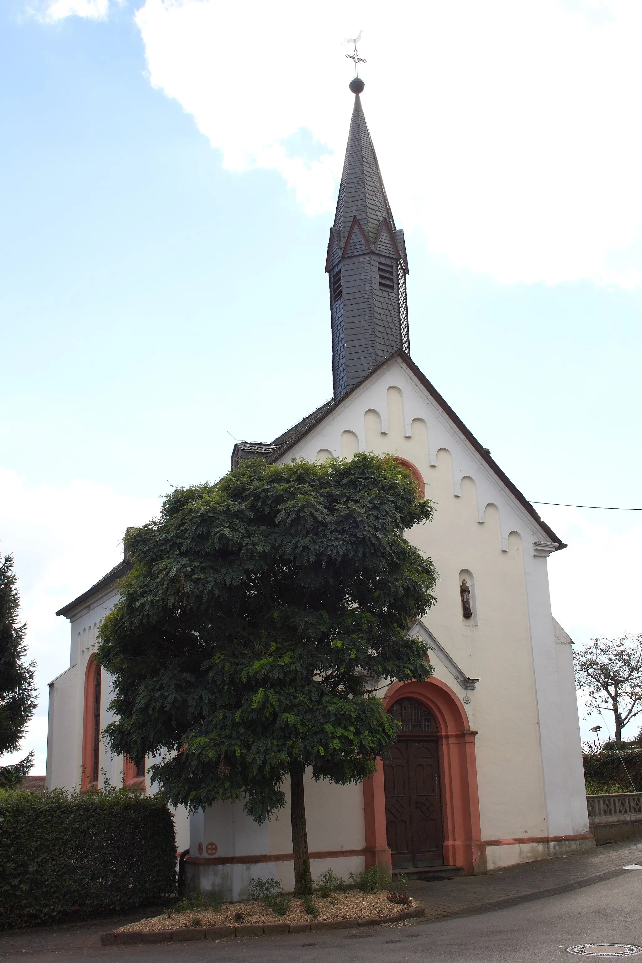 Photo showing: Katholische Filialkirche St. Martin in Schwarzenborn im Landkreis Bernkastel-Wittlich (Rheinland-Pfalz)