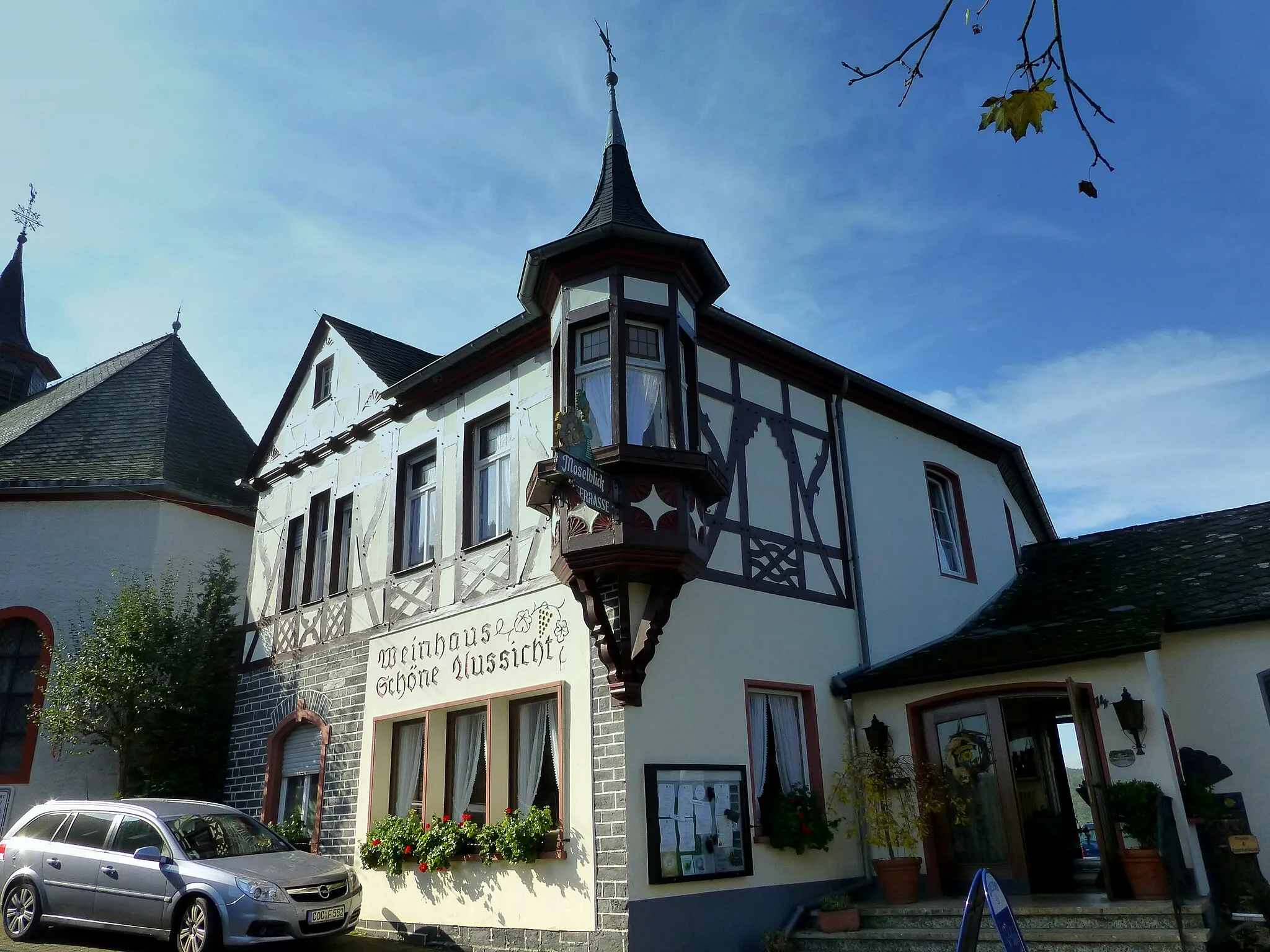 Photo showing: Starkenburg - Weinhaus „Schöne Aussicht“