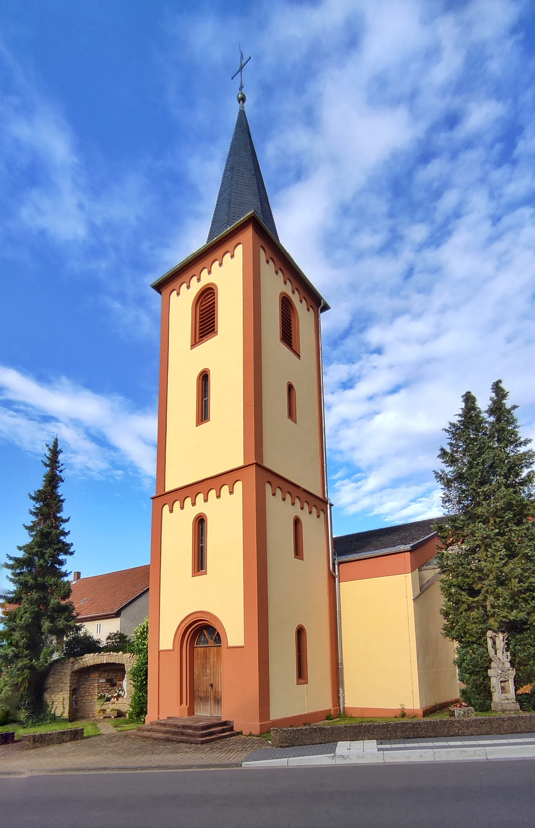 Photo showing: Kirche Gerlfangen