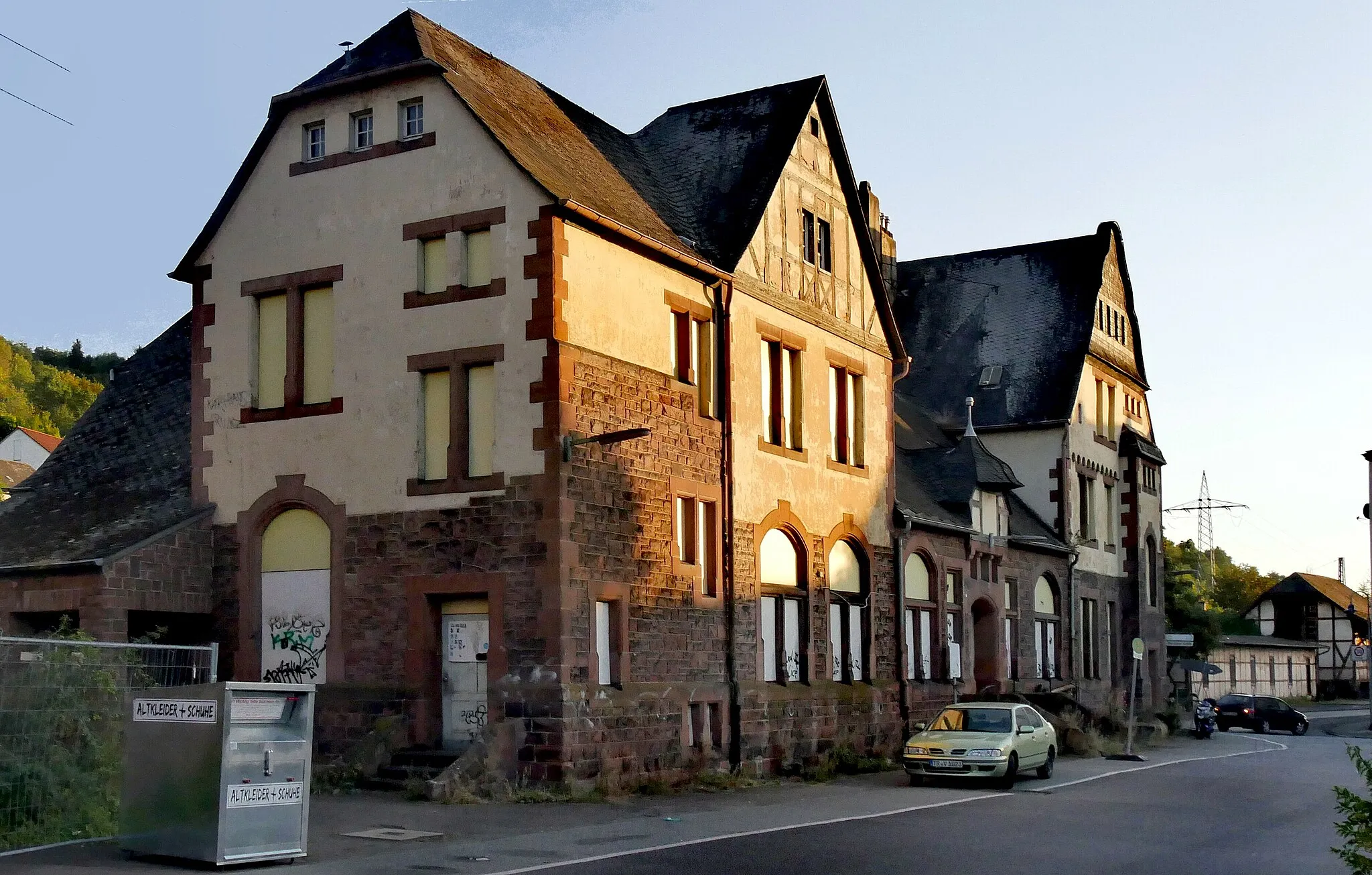 Photo showing: Bahnhof Konz Karthaus (Rheinland Pfalz)  Gesamtanlage