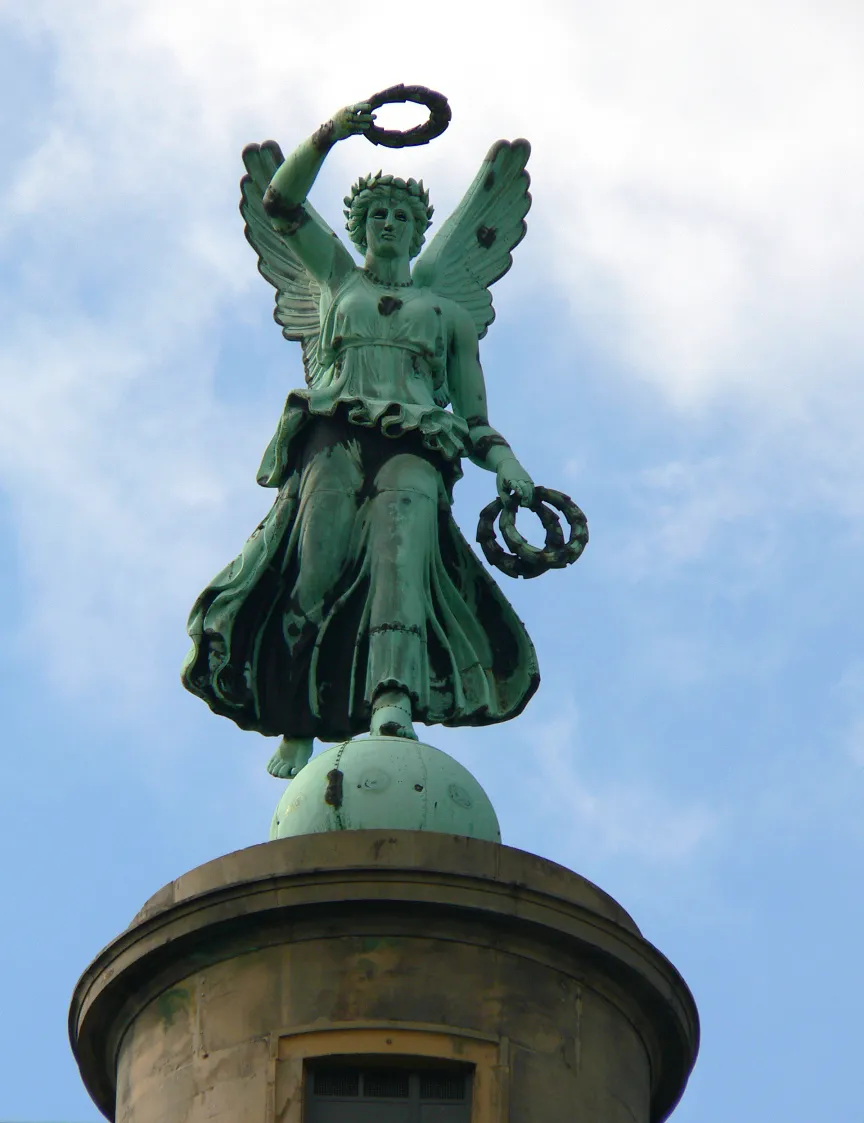 Photo showing: Victoria auf der Waterloosäule  in Hannover