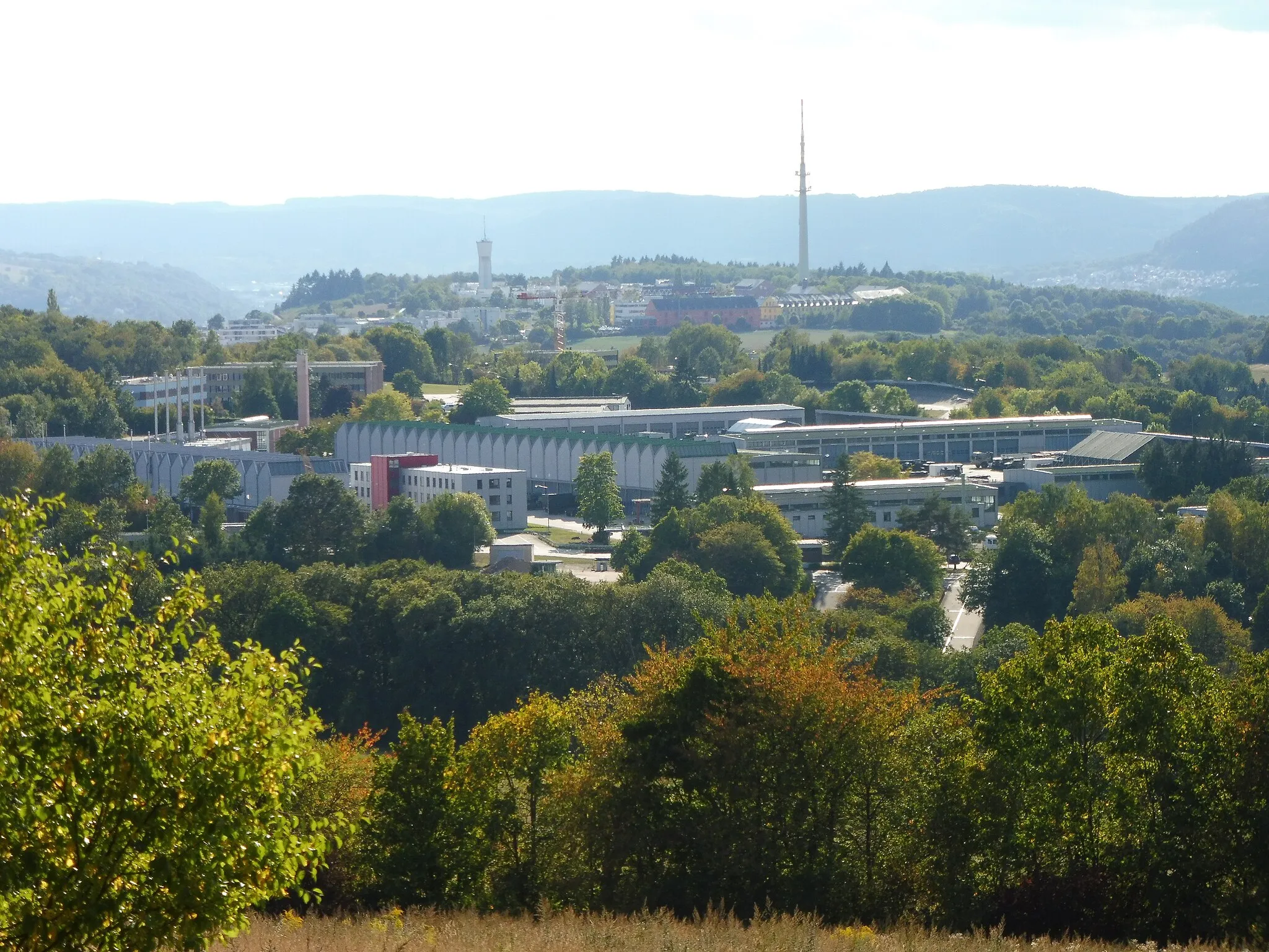 Photo showing: Wehrtechnische Dienststelle 41 in Trier vom Grüneberg bei Mertesdorf