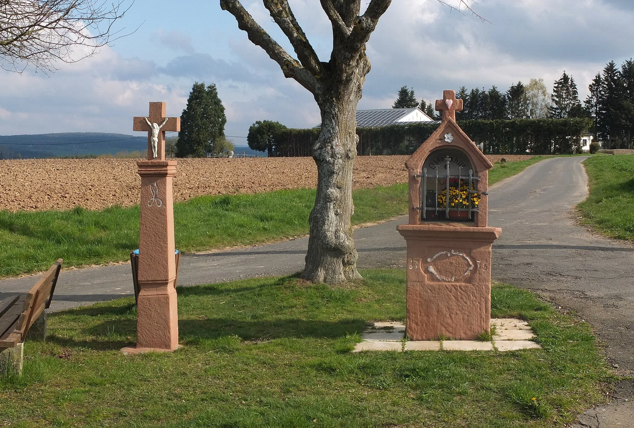 Photo showing: Landscheid (Germany), wayside cross, so-called  "Heiligenhäuschen", dated 1776 and wayside cross 17th century.