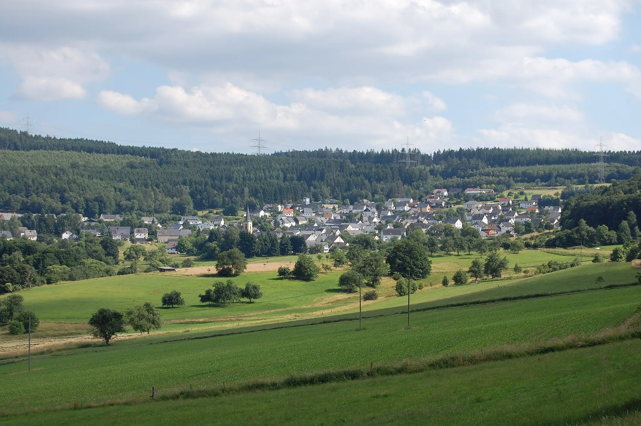 Photo showing: Village Farschjweiler in the Hunsrück landscape, Germany.