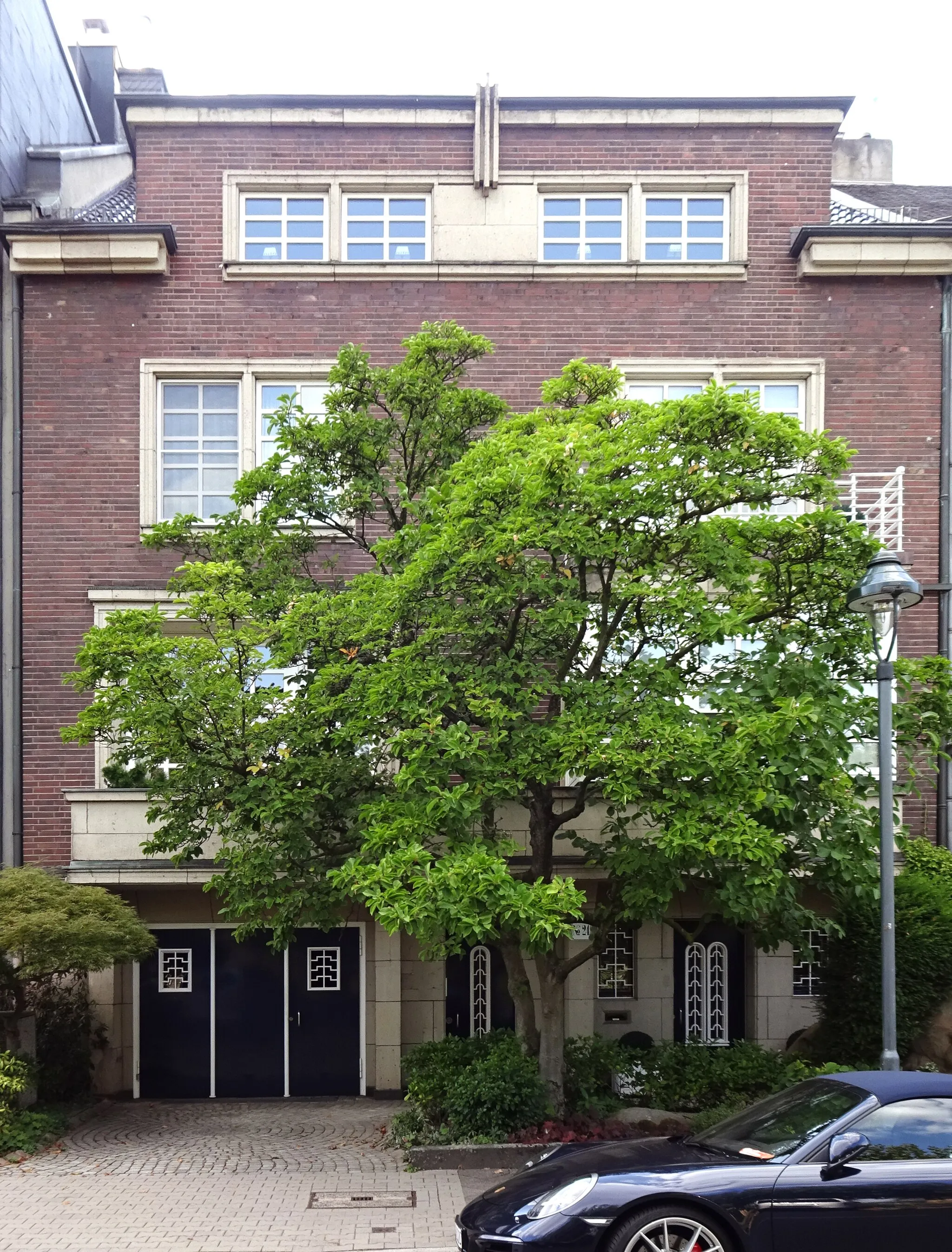 Photo showing: Haus Kaiser-Friedrich-Ring 24 in Düsseldorf-Oberkassel, Architekt Carl Staudt, erbaut 1927–1928